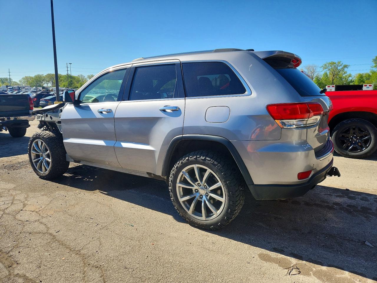 2014 Jeep Grand Cherokee Limited Silver vin: 1C4RJFBG4EC425986
