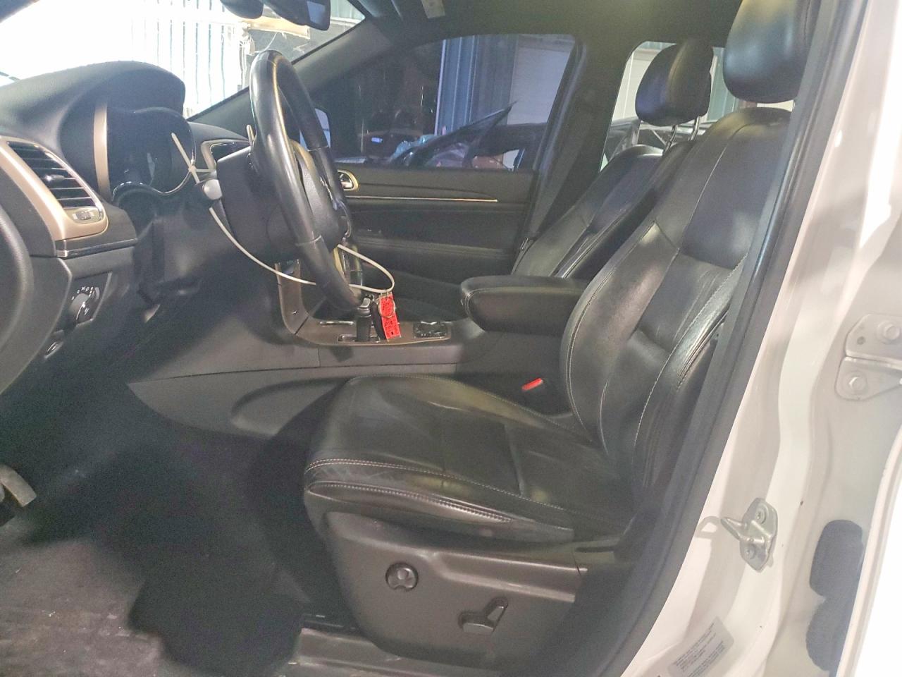 2015 Jeep Grand Cherokee Limited White vin: 1C4RJFBG4FC172458