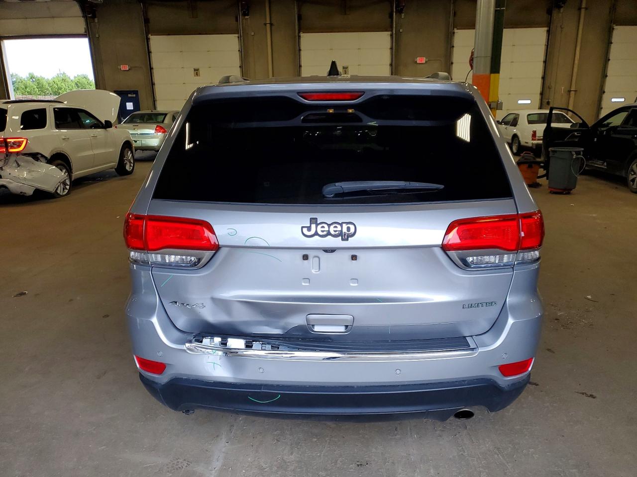 2015 Jeep Grand Cherokee Limited Gray vin: 1C4RJFBG4FC717039