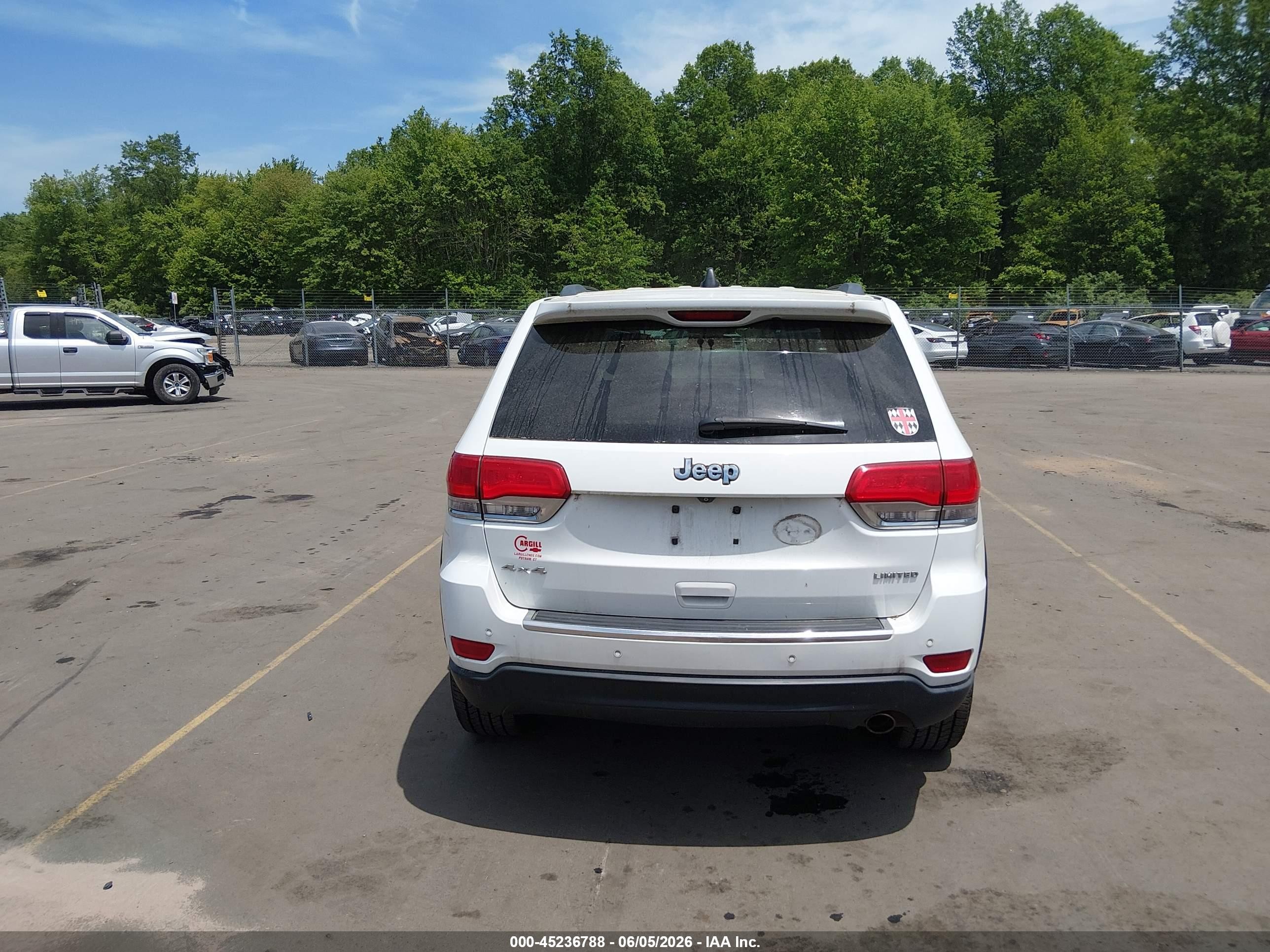 2015 Jeep Grand Cherokee Limited White vin: 1C4RJFBG4FC724881