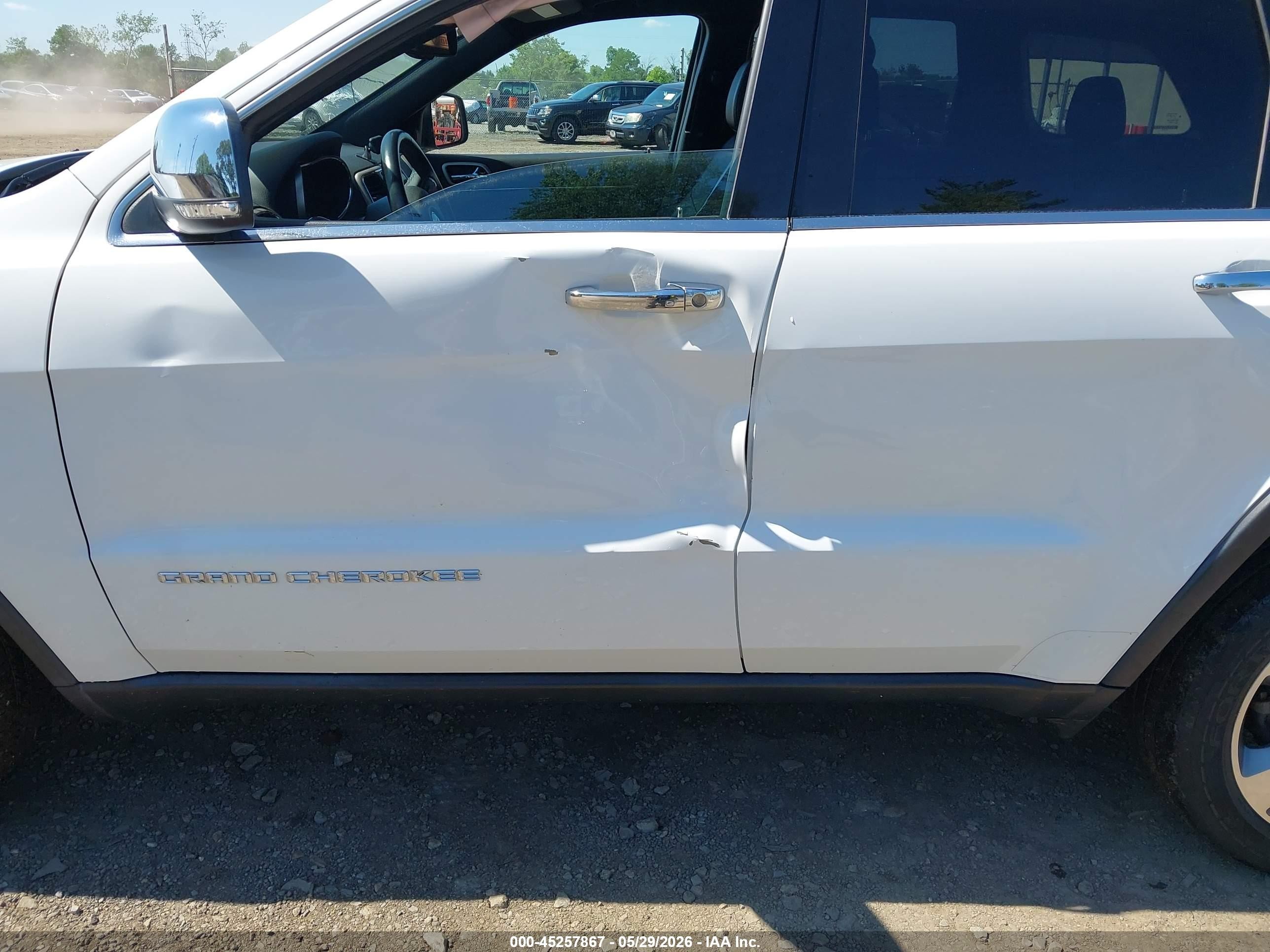 2015 Jeep Grand Cherokee Limited White vin: 1C4RJFBG4FC777192