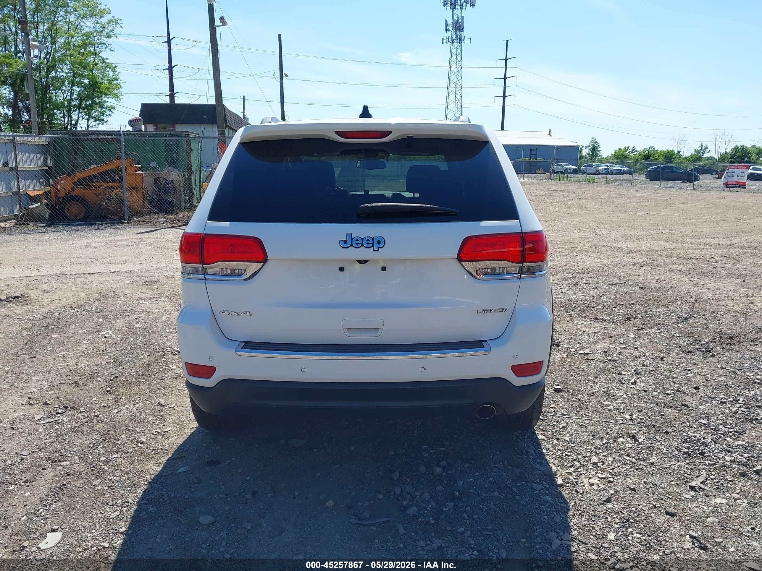 2015 Jeep Grand Cherokee Limited White vin: 1C4RJFBG4FC777192