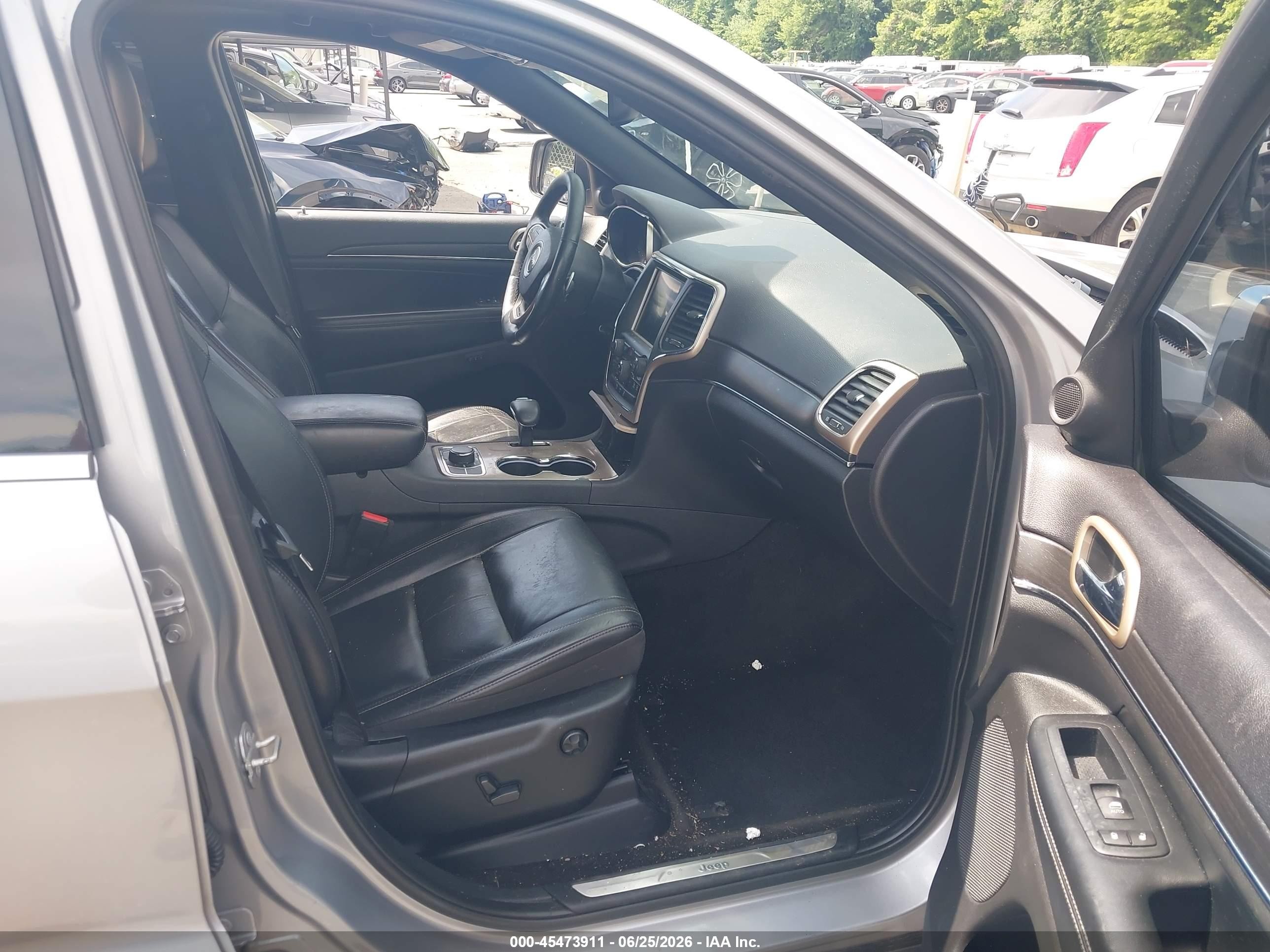 2015 Jeep Grand Cherokee Limited Серебряный vin: 1C4RJFBG4FC859942