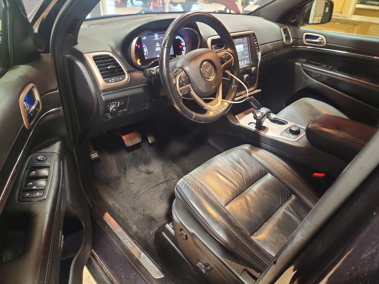 2015 Jeep Grand Cherokee Limited Угольный vin: 1C4RJFBG4FC898949