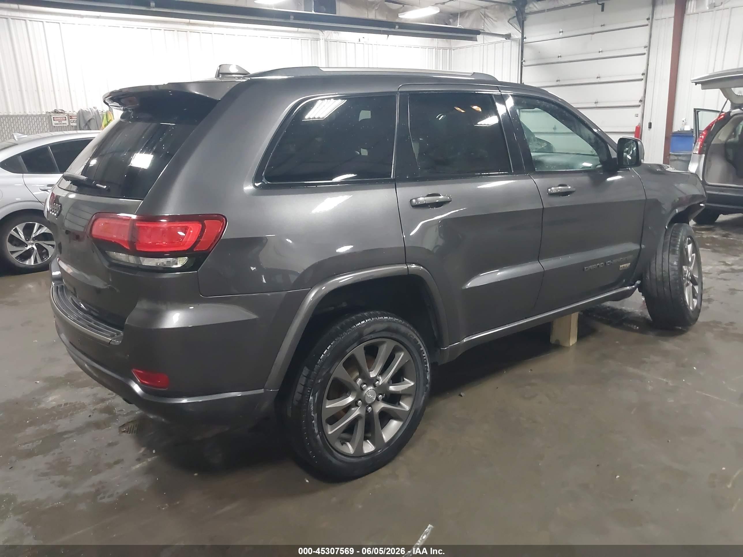 2017 Jeep Grand Cherokee Limited 75th Anniversary Edition 4x4 Gray vin: 1C4RJFBG4HC663356