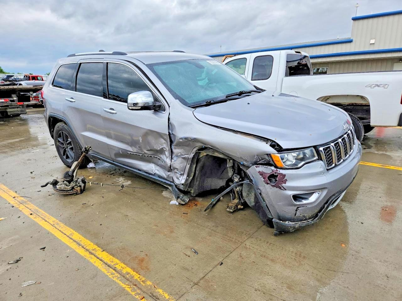 2017 Jeep Grand Cherokee Limited Серебряный vin: 1C4RJFBG4HC797378