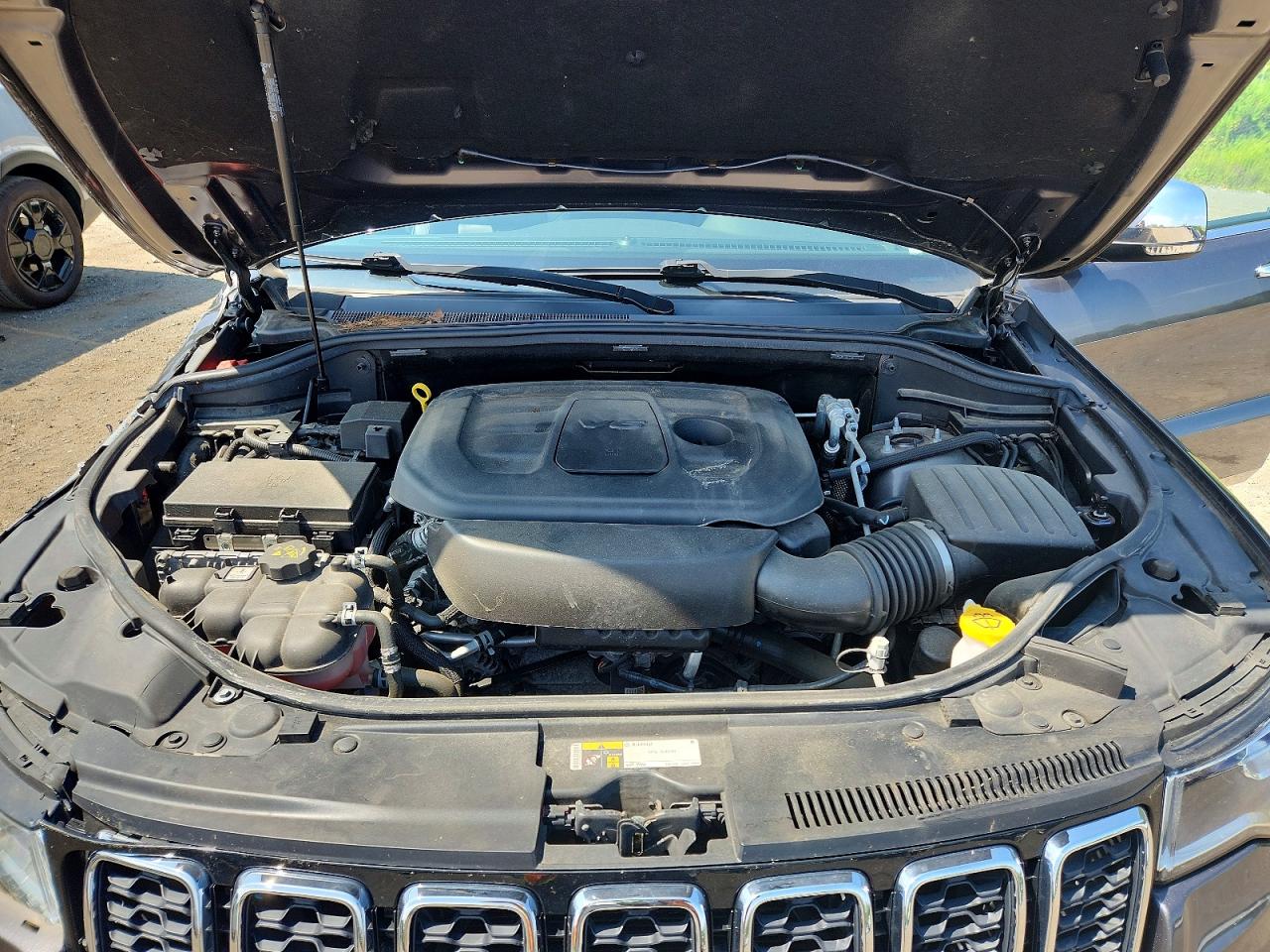 2019 Jeep Grand Cherokee Limited Gray vin: 1C4RJFBG4KC728469