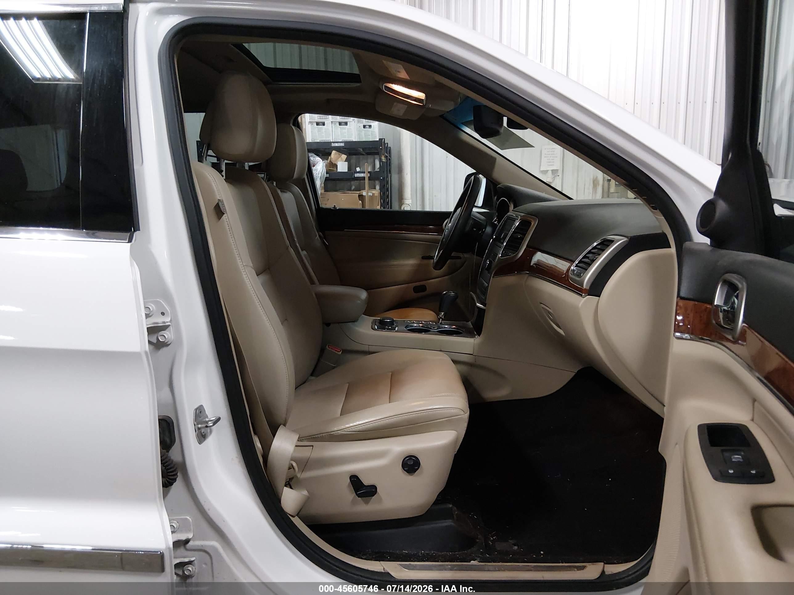 2013 Jeep Grand Cherokee Limited White vin: 1C4RJFBG5DC522998