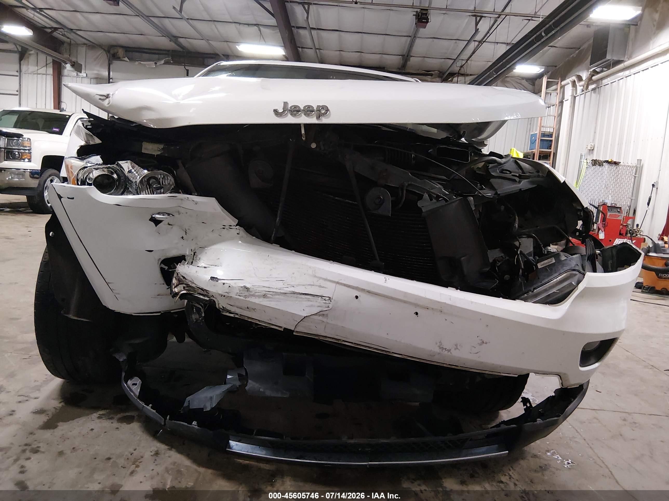 2013 Jeep Grand Cherokee Limited White vin: 1C4RJFBG5DC522998