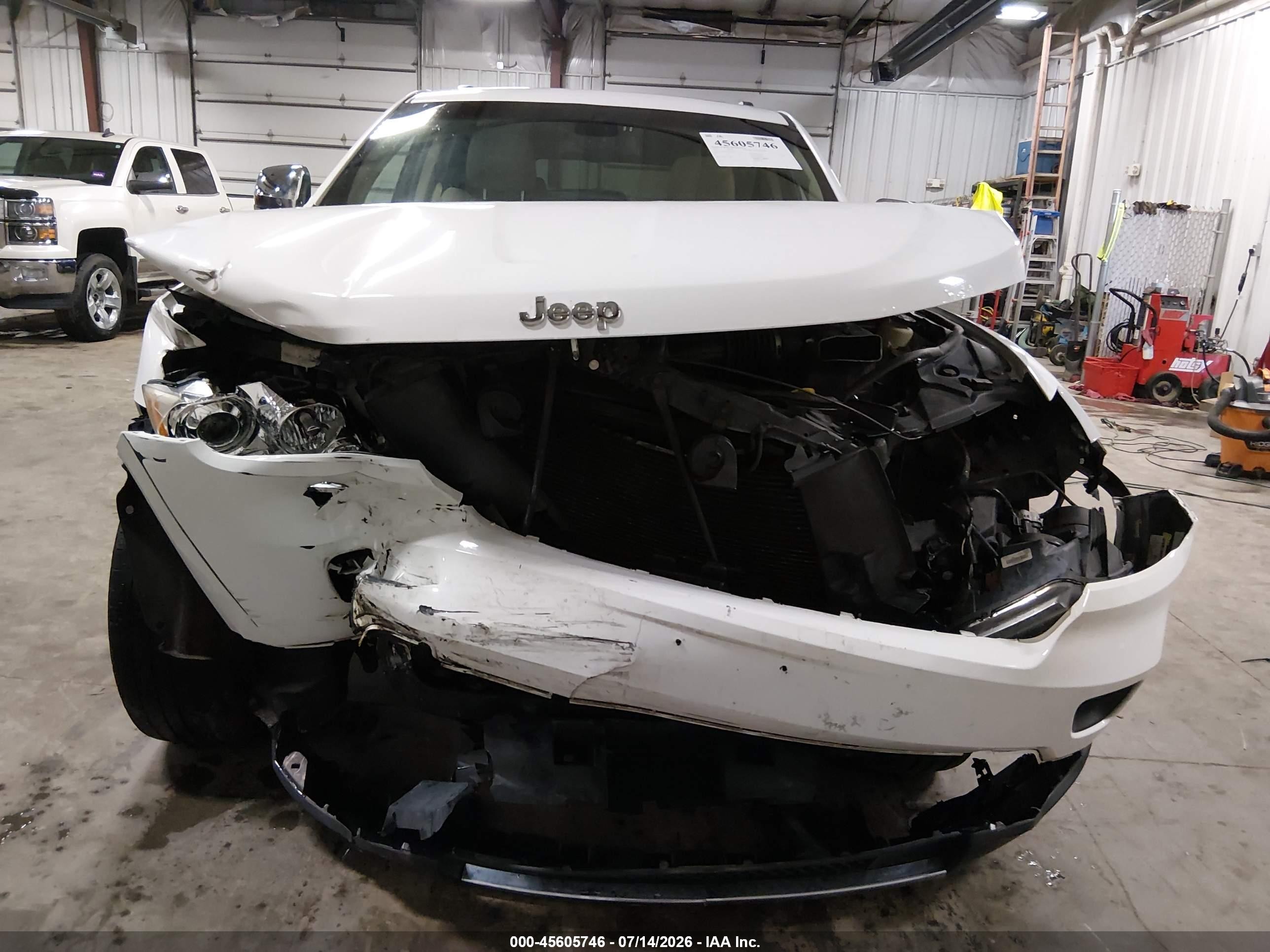 2013 Jeep Grand Cherokee Limited White vin: 1C4RJFBG5DC522998