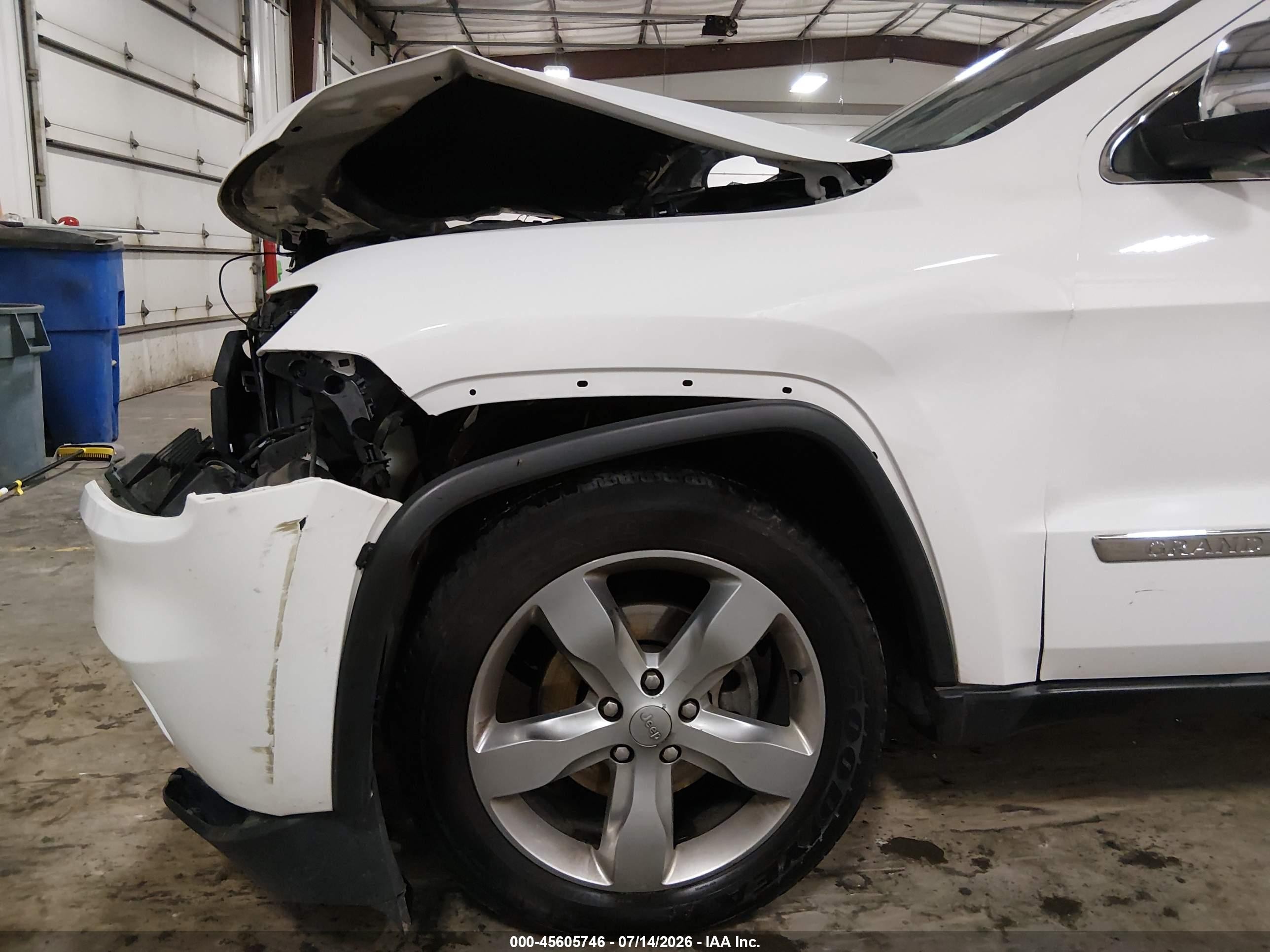 2013 Jeep Grand Cherokee Limited White vin: 1C4RJFBG5DC522998