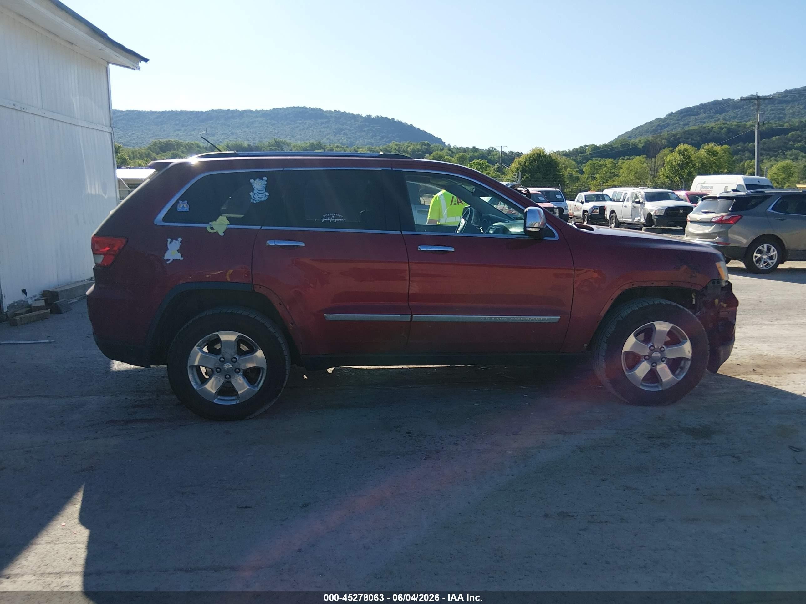 2013 Jeep Grand Cherokee Limited Red vin: 1C4RJFBG5DC656233
