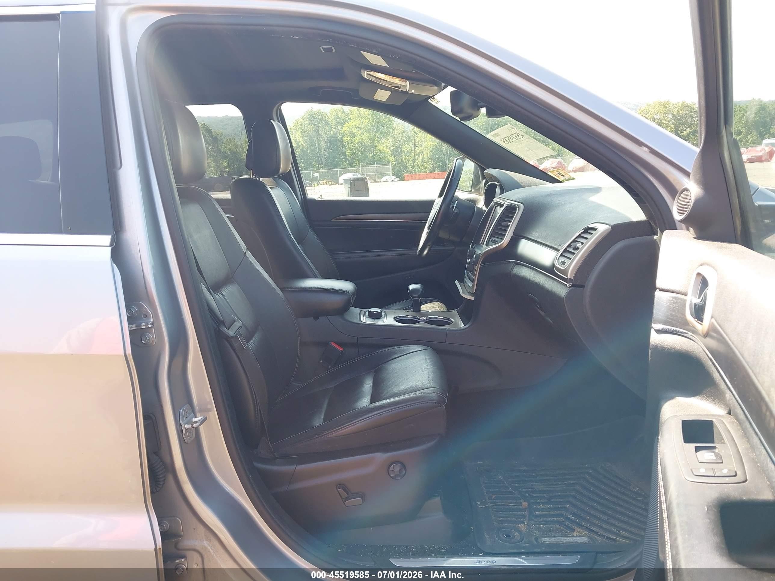 2014 Jeep Grand Cherokee Limited Silver vin: 1C4RJFBG5EC163279
