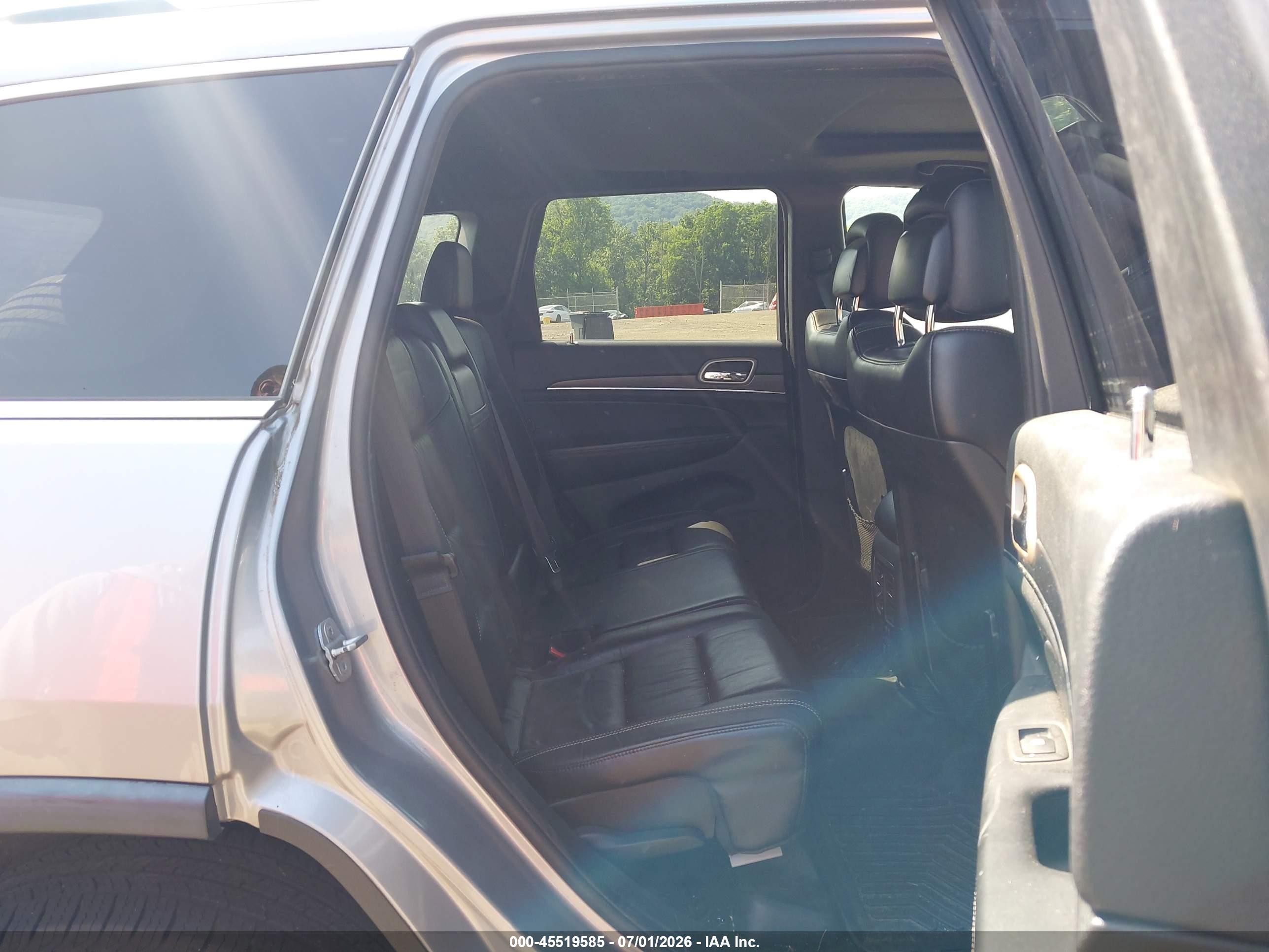 2014 Jeep Grand Cherokee Limited Silver vin: 1C4RJFBG5EC163279