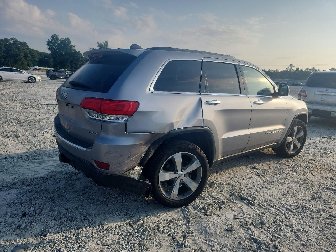 2014 Jeep Grand Cherokee Limited Silver vin: 1C4RJFBG5EC181233