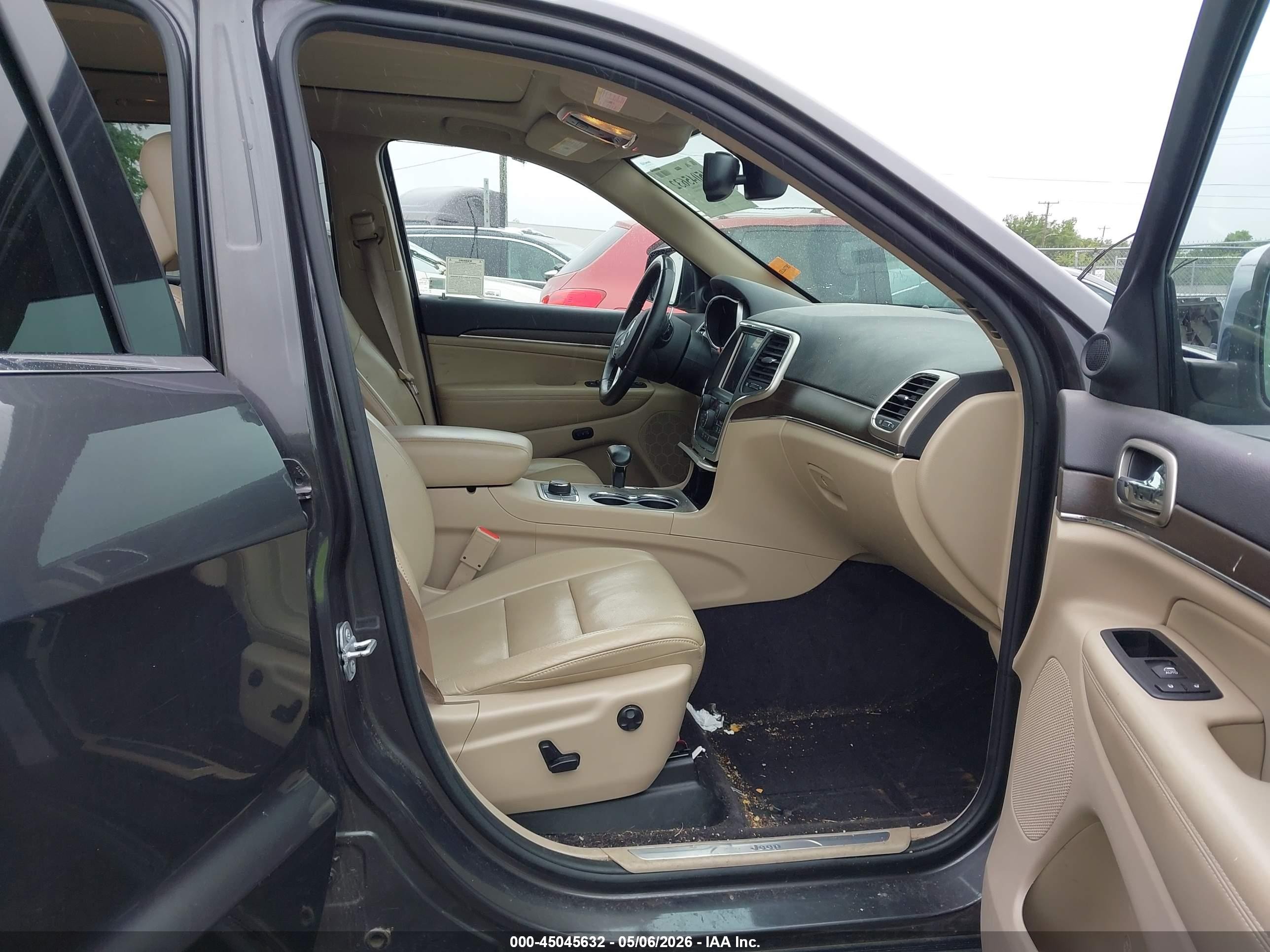 2015 Jeep Grand Cherokee Limited Silver vin: 1C4RJFBG5FC197501