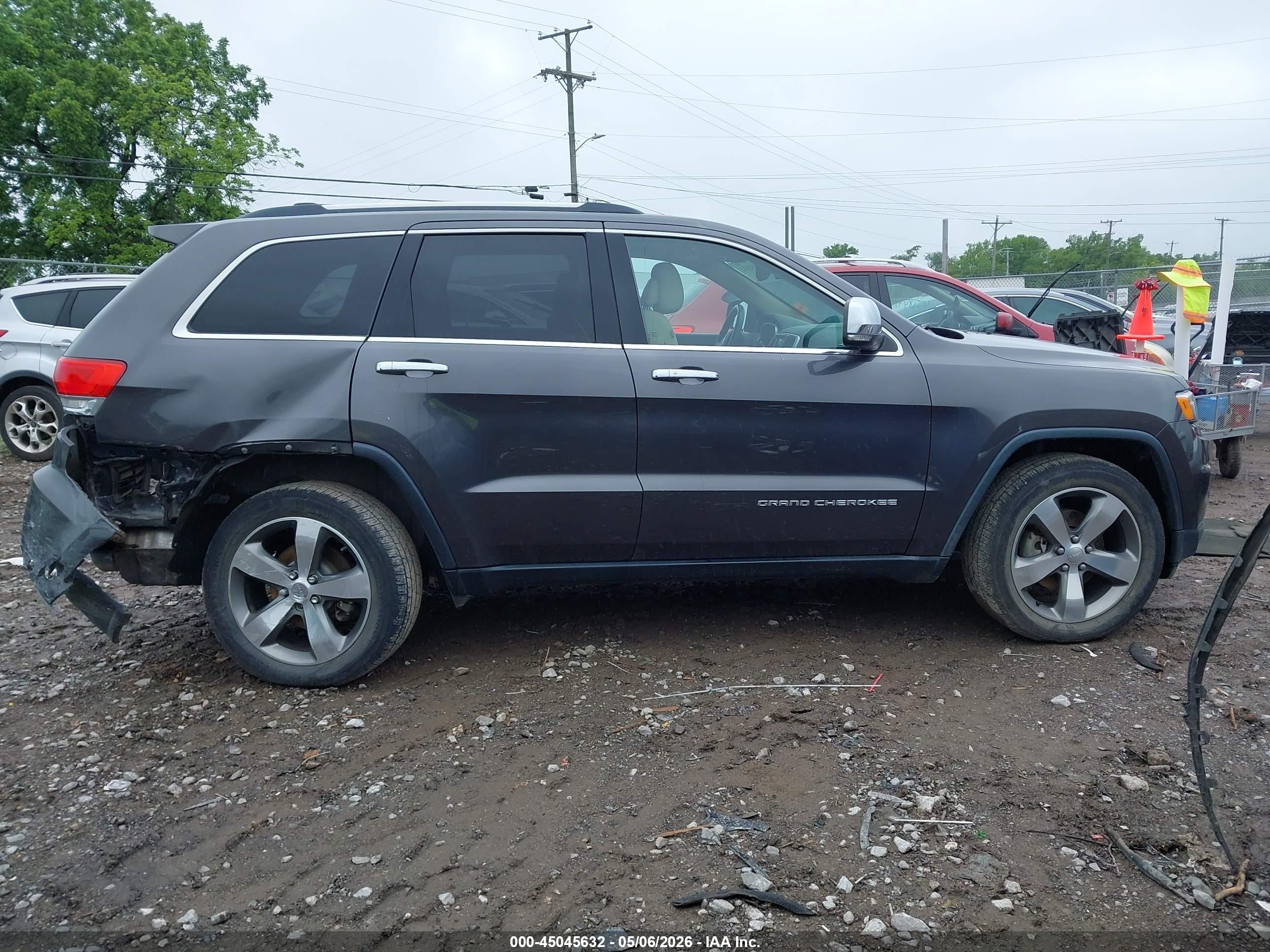 2015 Jeep Grand Cherokee Limited Silver vin: 1C4RJFBG5FC197501
