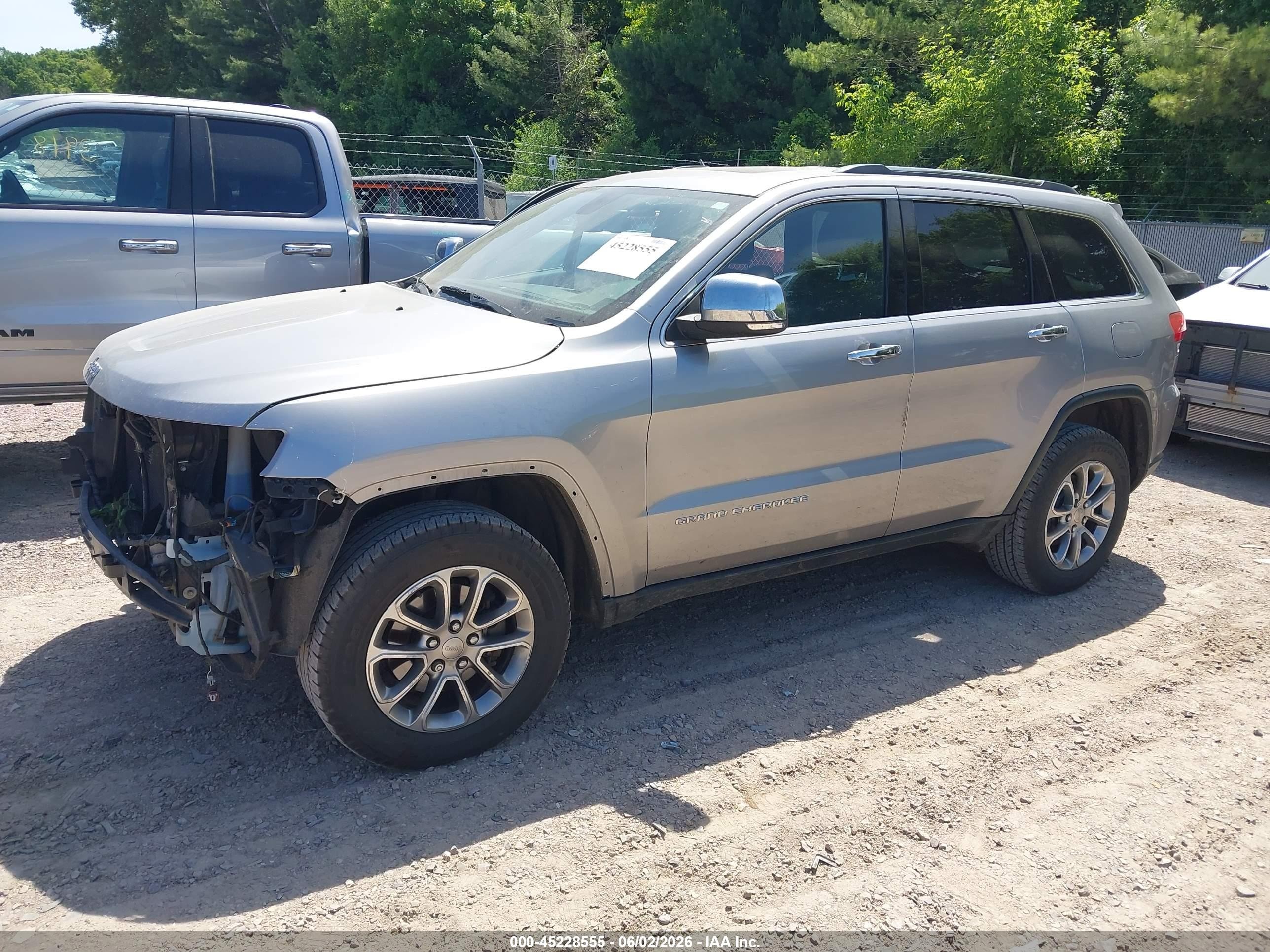 2015 Jeep Grand Cherokee Limited Silver vin: 1C4RJFBG5FC227399