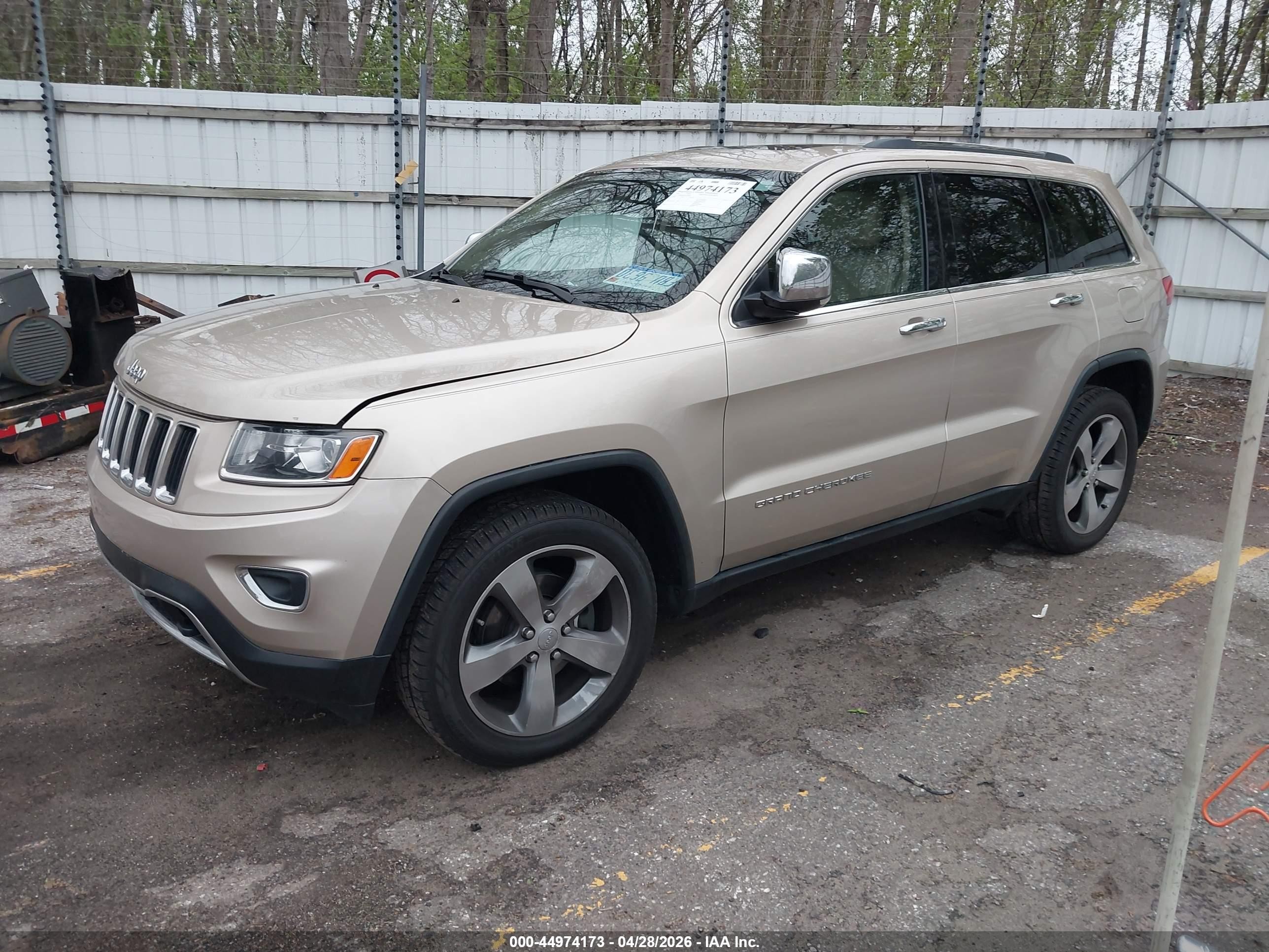 2015 Jeep Grand Cherokee Limited Beige vin: 1C4RJFBG5FC604961
