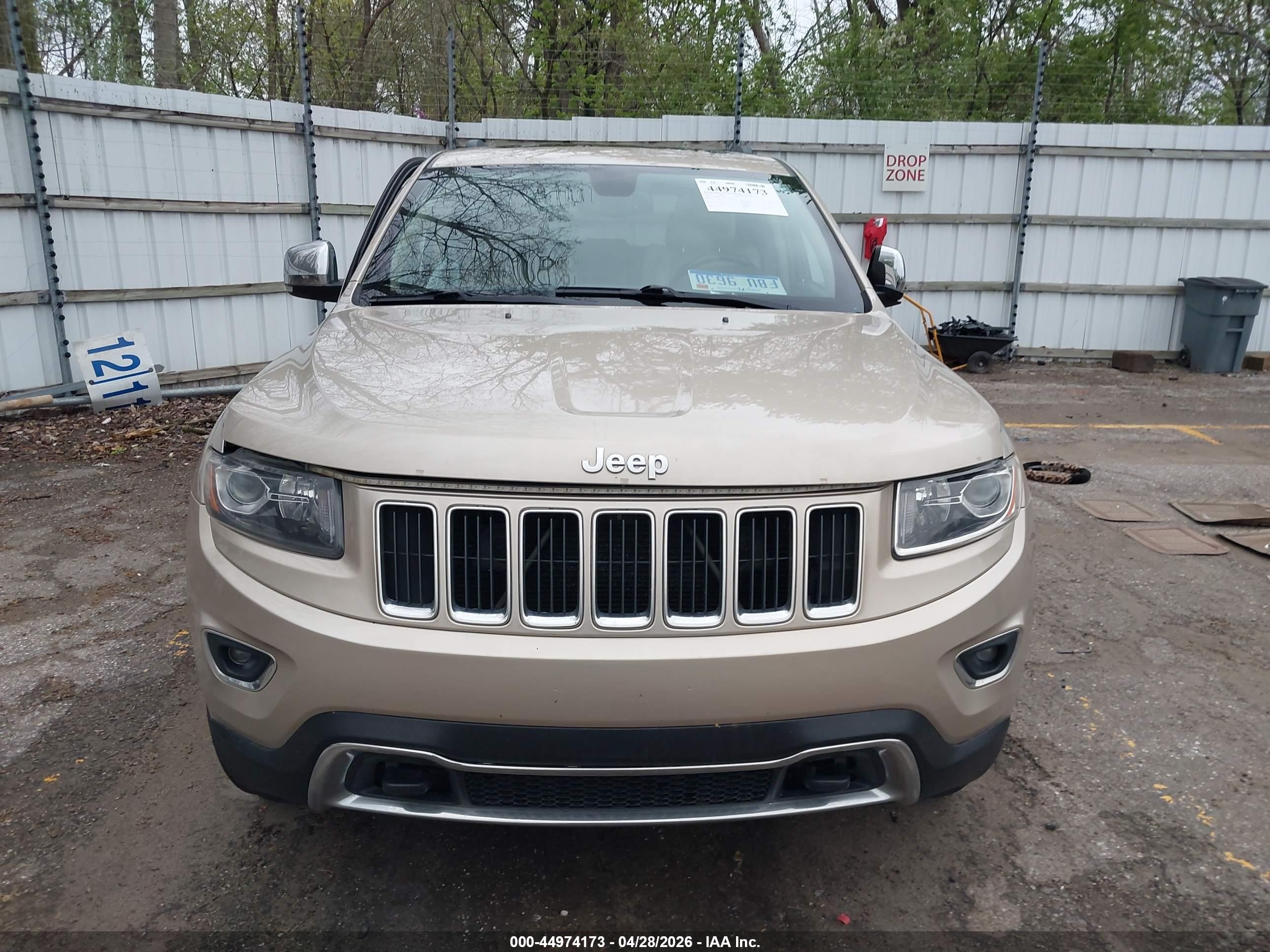 2015 Jeep Grand Cherokee Limited Beige vin: 1C4RJFBG5FC604961