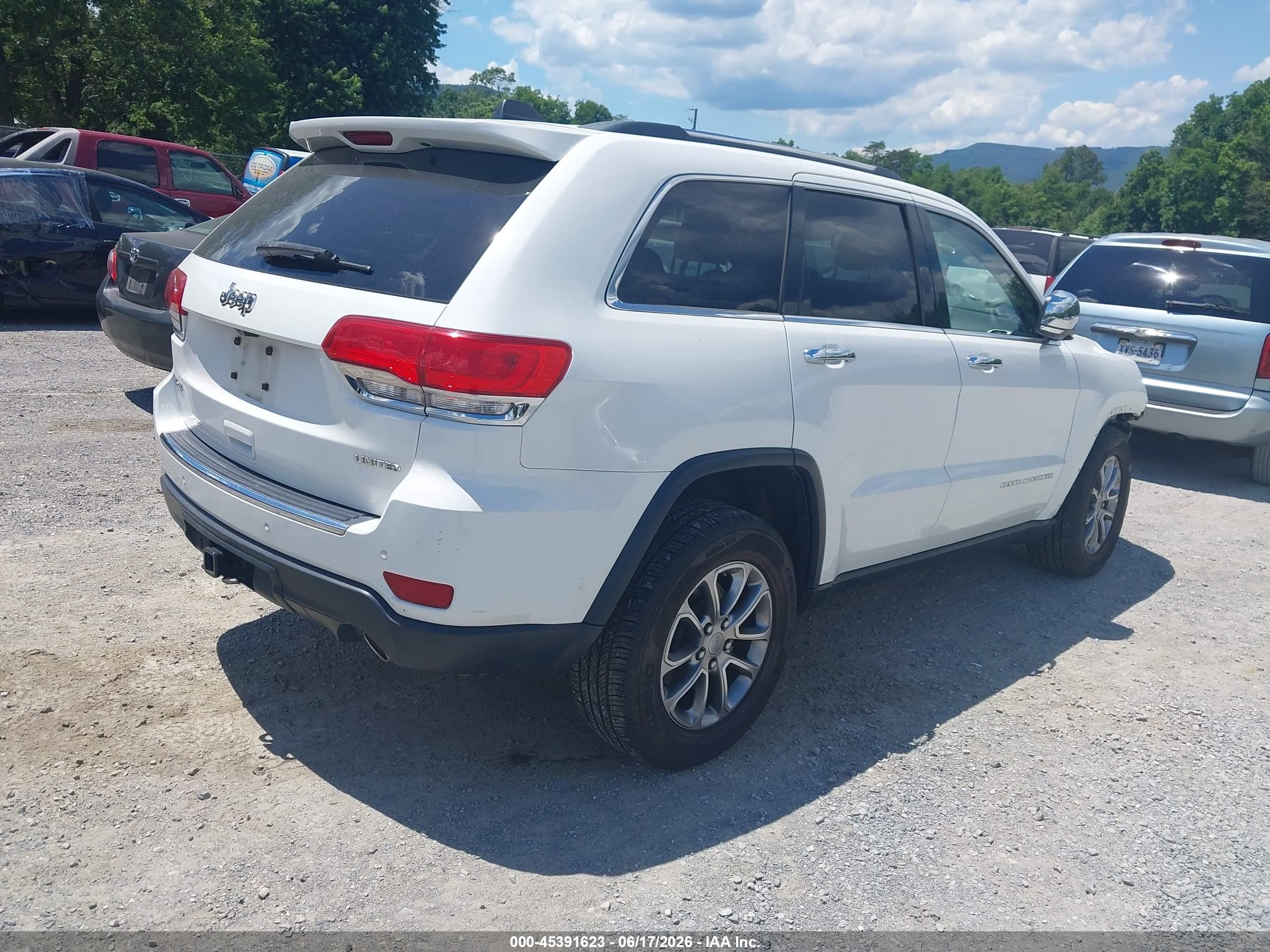2015 Jeep Grand Cherokee Limited White vin: 1C4RJFBG5FC632565