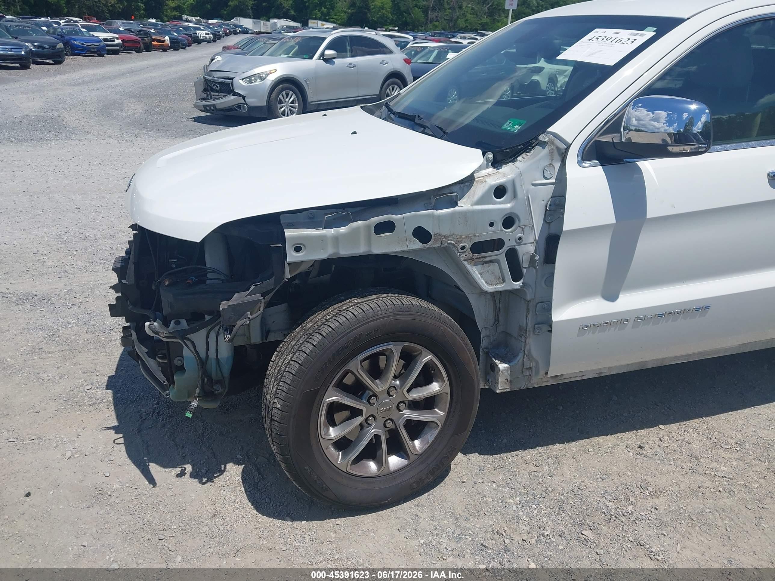 2015 Jeep Grand Cherokee Limited White vin: 1C4RJFBG5FC632565
