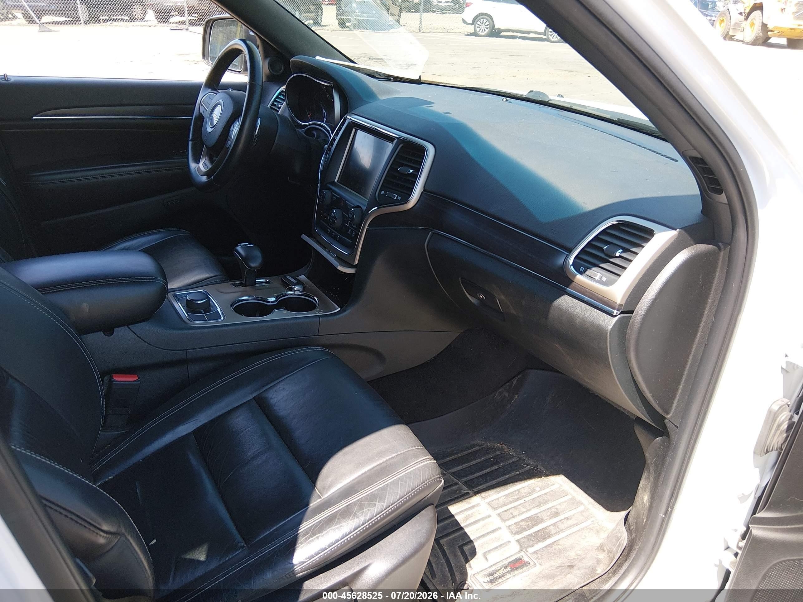 2015 Jeep Grand Cherokee Limited White vin: 1C4RJFBG5FC643825