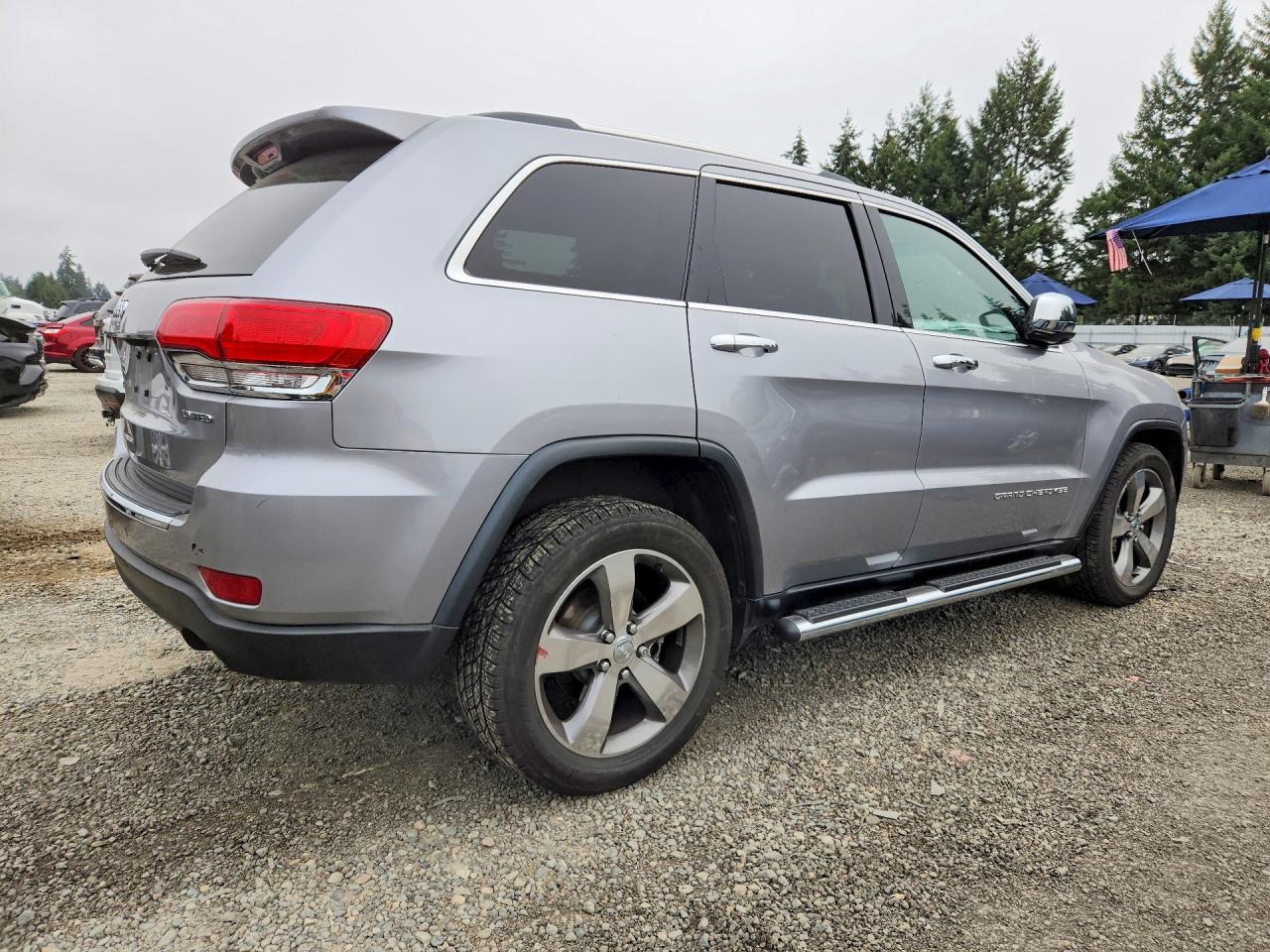 2015 Jeep Grand Cherokee Limited Серебряный vin: 1C4RJFBG5FC700122