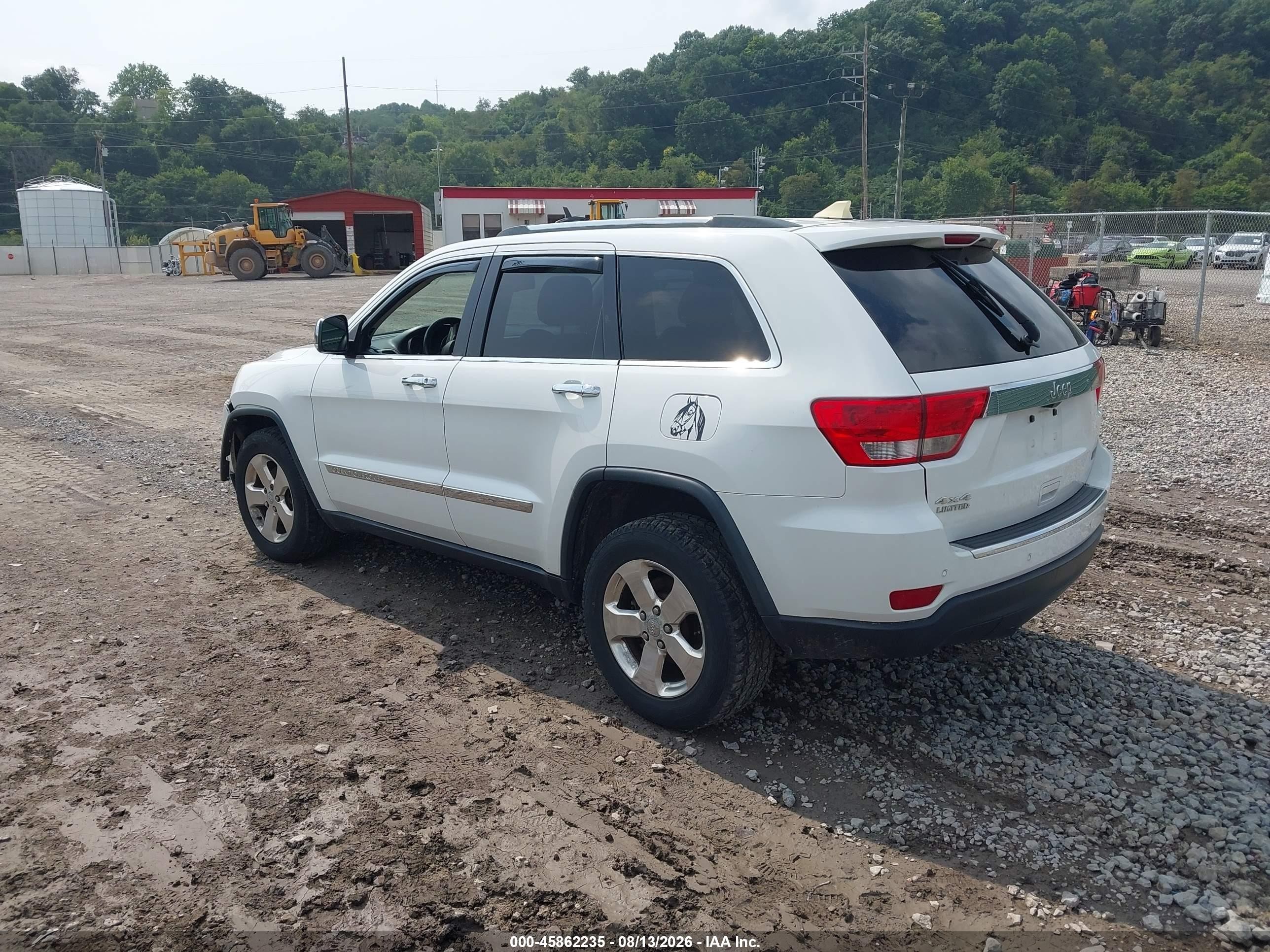 2013 Jeep Grand Cherokee Limited White vin: 1C4RJFBG6DC638596
