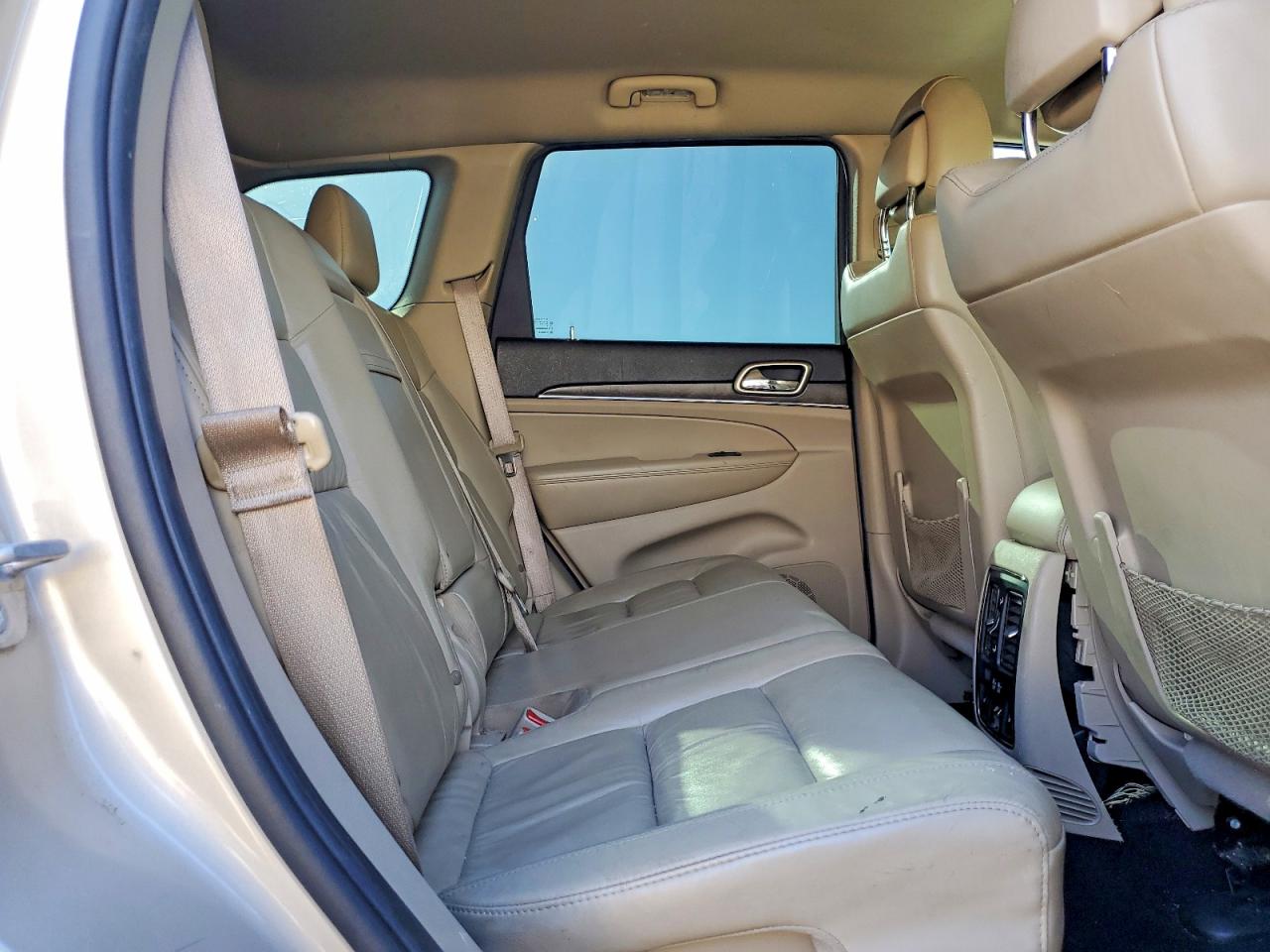 2014 Jeep Grand Cherokee Limited Beige vin: 1C4RJFBG6EC371297