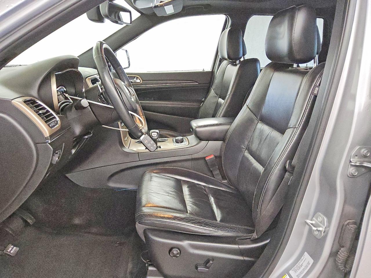 2015 Jeep Grand Cherokee Limited Серебряный vin: 1C4RJFBG6FC110611