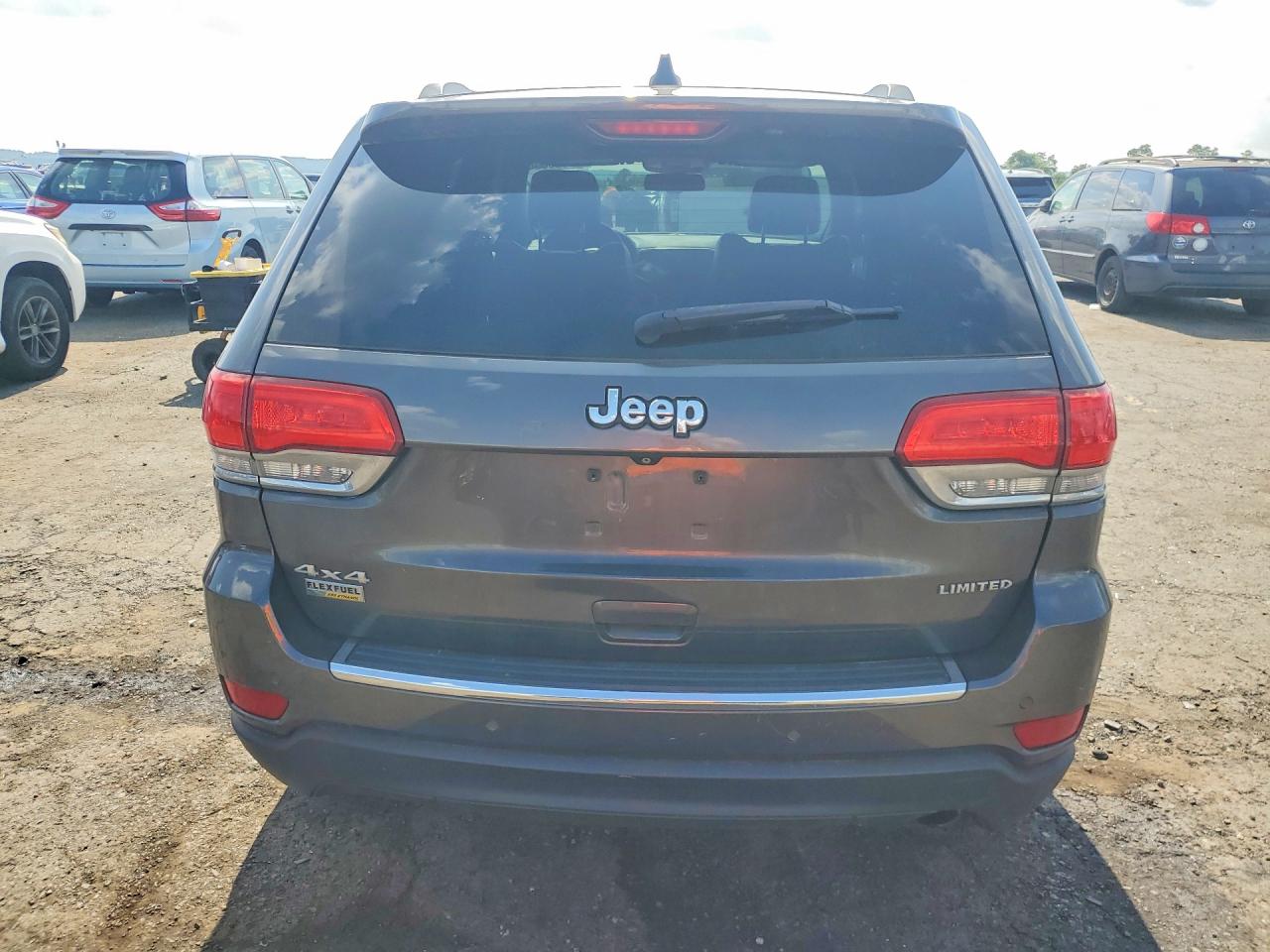 2015 Jeep Grand Cherokee Limited Gray vin: 1C4RJFBG6FC240968
