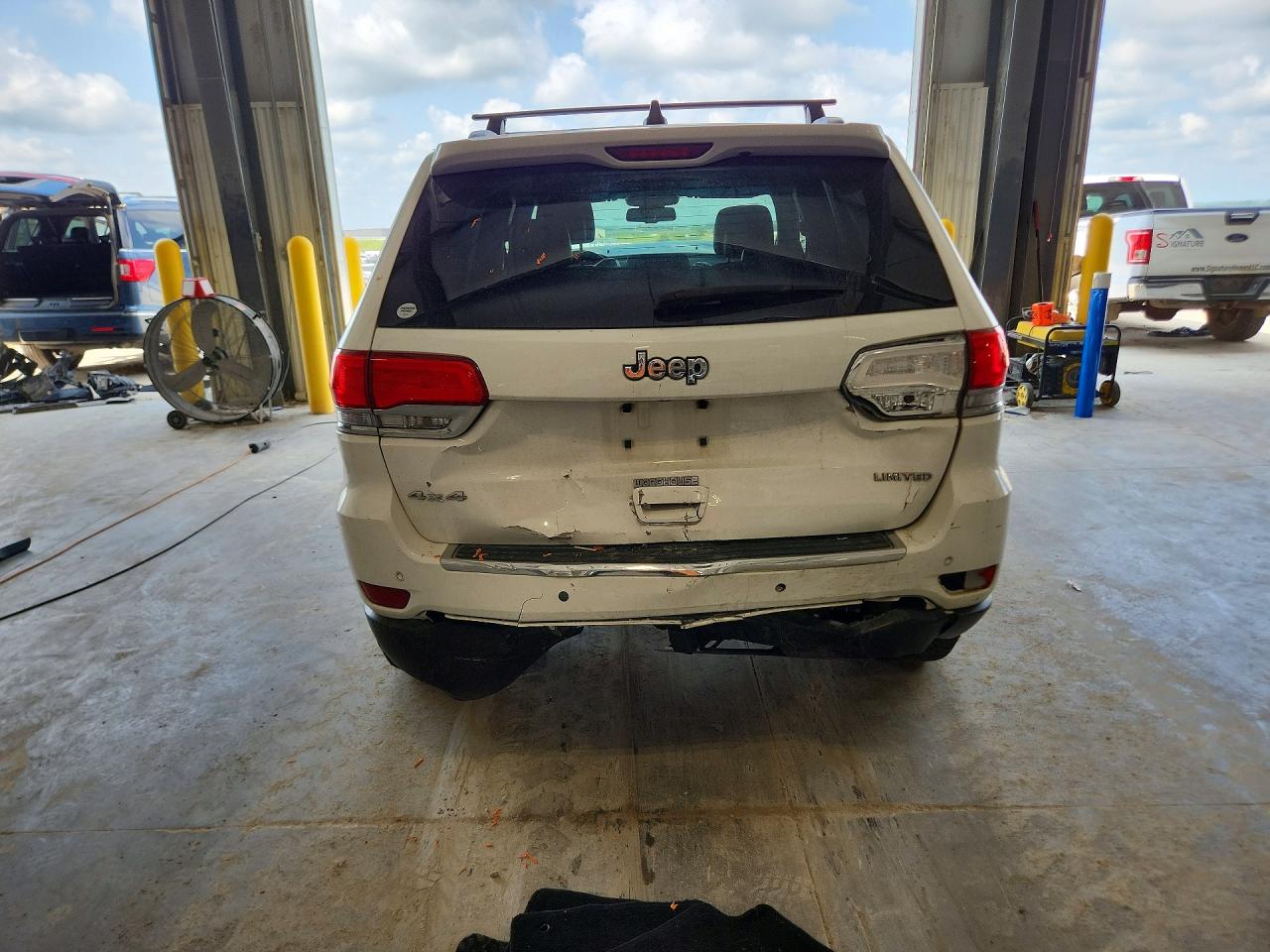 2015 Jeep Grand Cherokee Limited Белый vin: 1C4RJFBG6FC636513