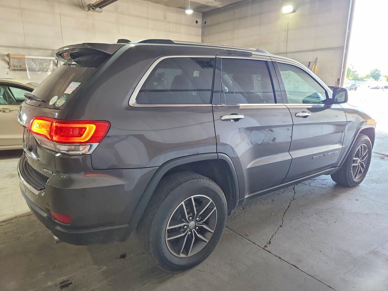 2017 Jeep Grand Cherokee Limited Charcoal vin: 1C4RJFBG6HC963769