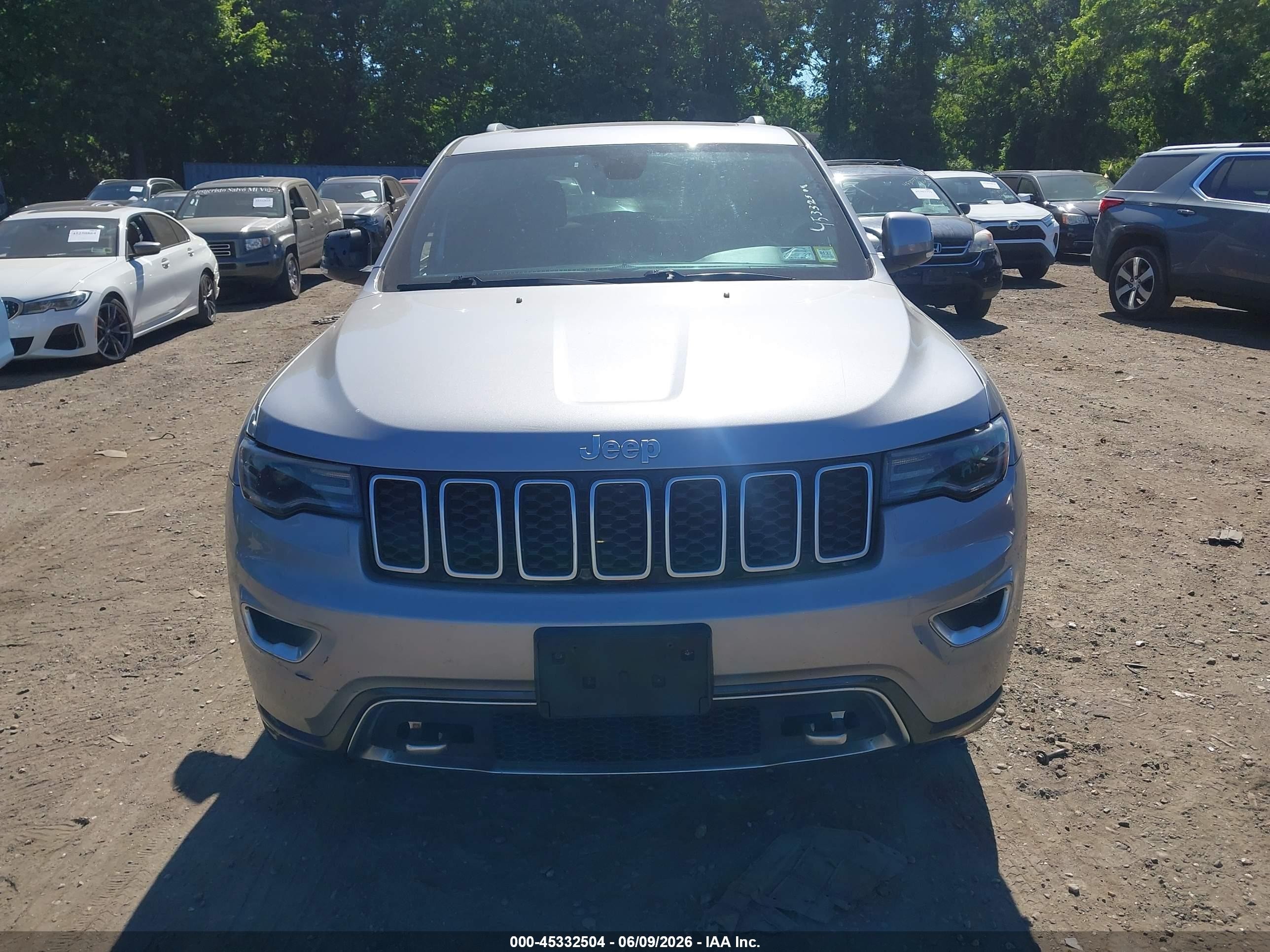 2018 Jeep Grand Cherokee Sterling Edition 4x4 Silver vin: 1C4RJFBG6JC263532