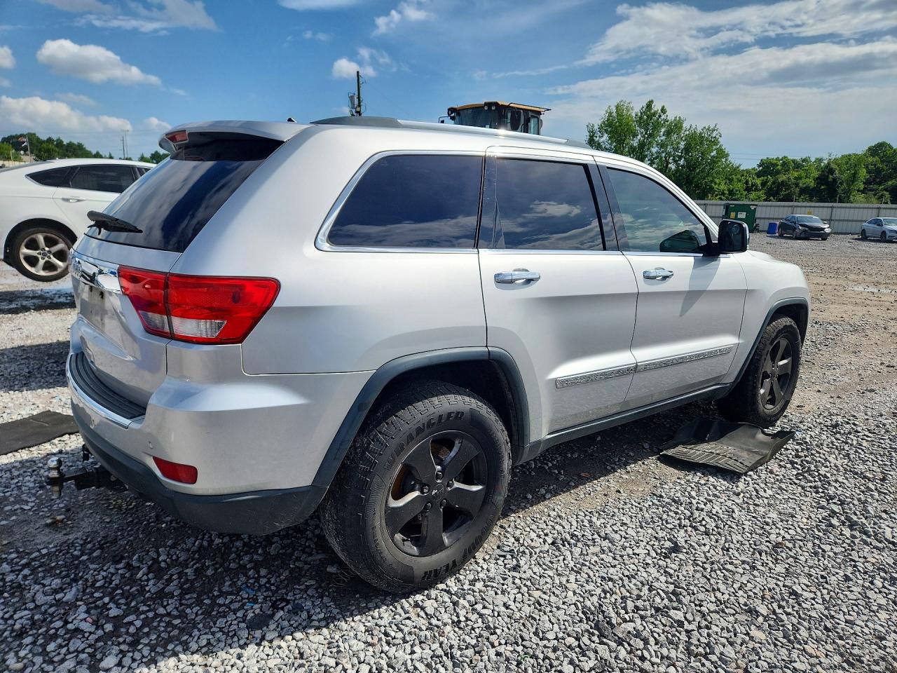 2013 Jeep Grand Cherokee Limited Silver vin: 1C4RJFBG7DC585584