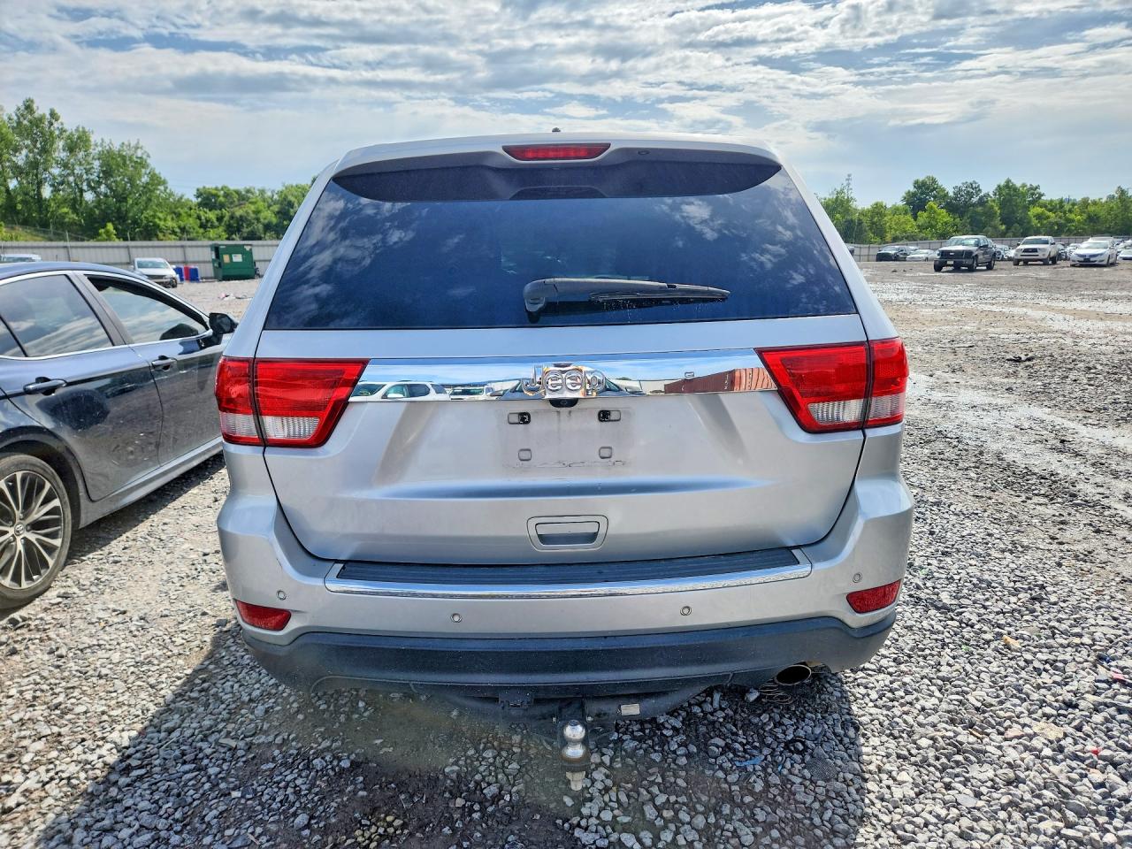 2013 Jeep Grand Cherokee Limited Silver vin: 1C4RJFBG7DC585584