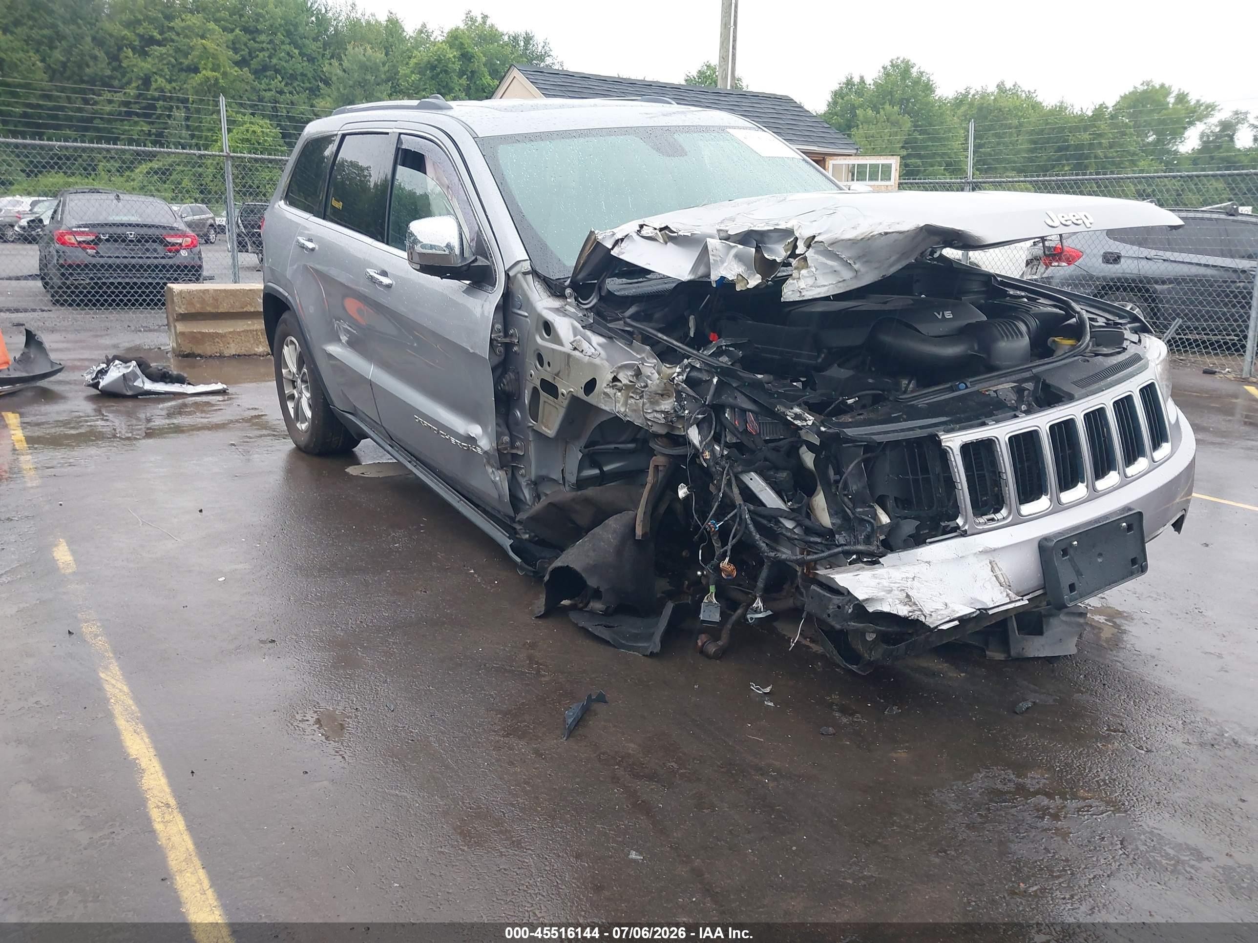 2014 Jeep Grand Cherokee Limited Silver vin: 1C4RJFBG7EC237513