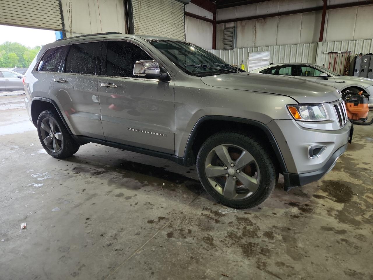 2014 Jeep Grand Cherokee Limited Gray vin: 1C4RJFBG7EC328541 Damage: Right Rear Door, Broken, Replacement Required