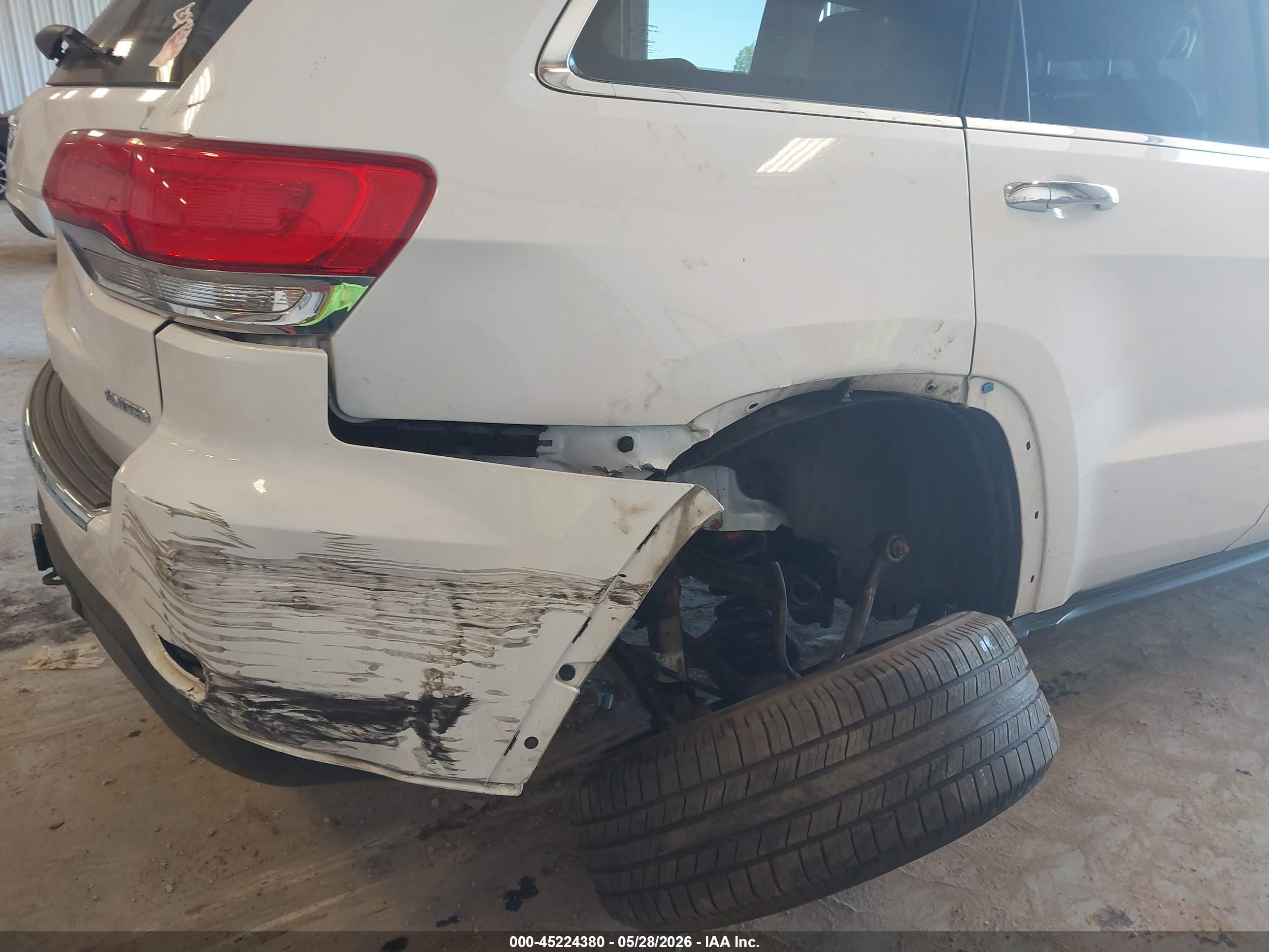 2015 Jeep Grand Cherokee Limited White vin: 1C4RJFBG7FC104025