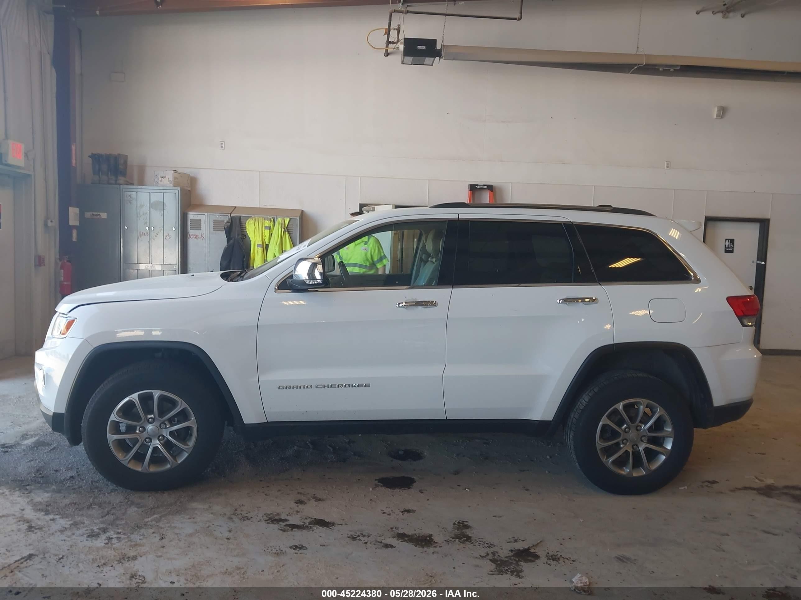 2015 Jeep Grand Cherokee Limited White vin: 1C4RJFBG7FC104025