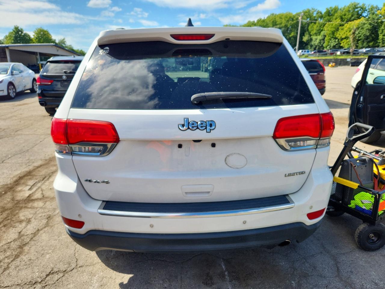 2015 Jeep Grand Cherokee Limited White vin: 1C4RJFBG7FC215321