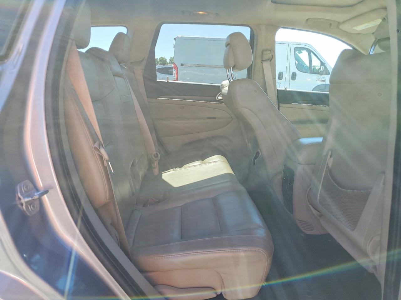 2015 Jeep Grand Cherokee Silver vin: 1C4RJFBG7FC778322