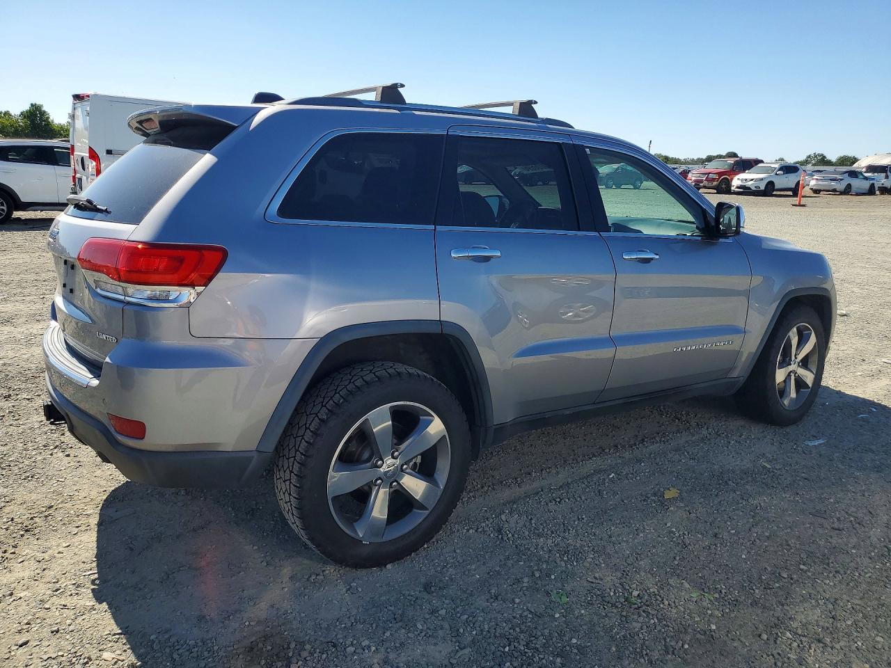 2015 Jeep Grand Cherokee Silver vin: 1C4RJFBG7FC778322