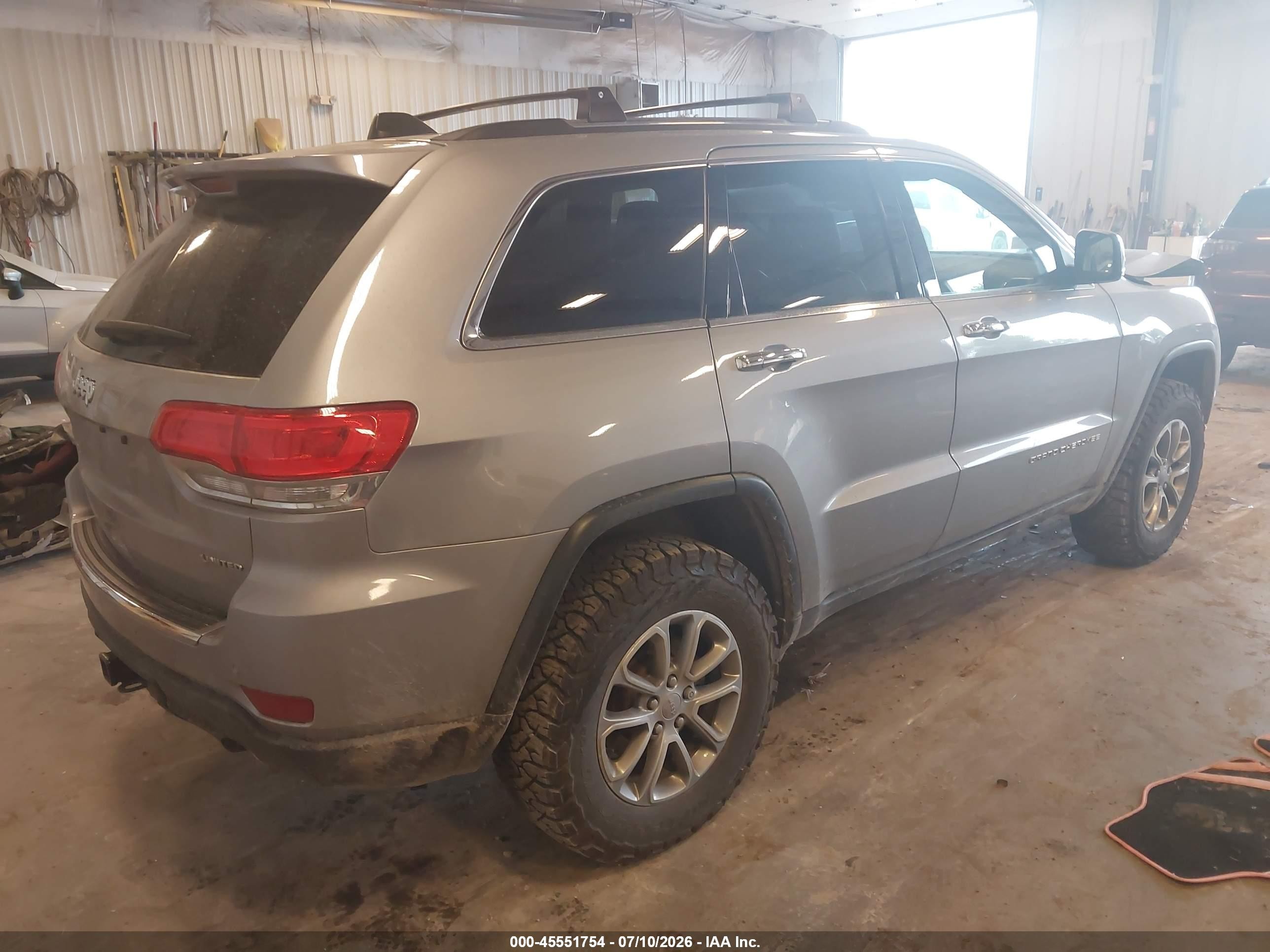 2015 Jeep Grand Cherokee Limited Серебряный vin: 1C4RJFBG7FC822108