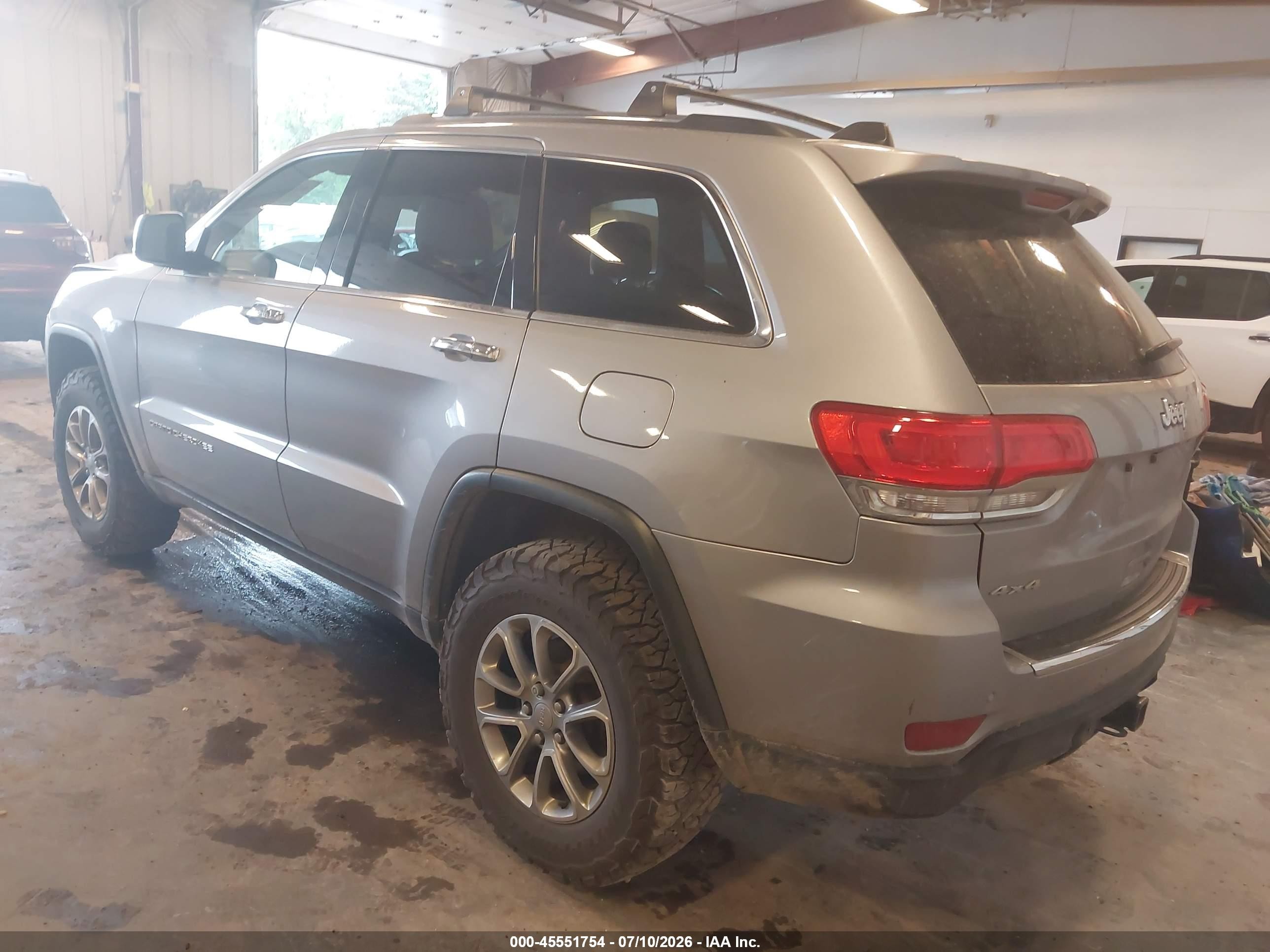 2015 Jeep Grand Cherokee Limited Серебряный vin: 1C4RJFBG7FC822108