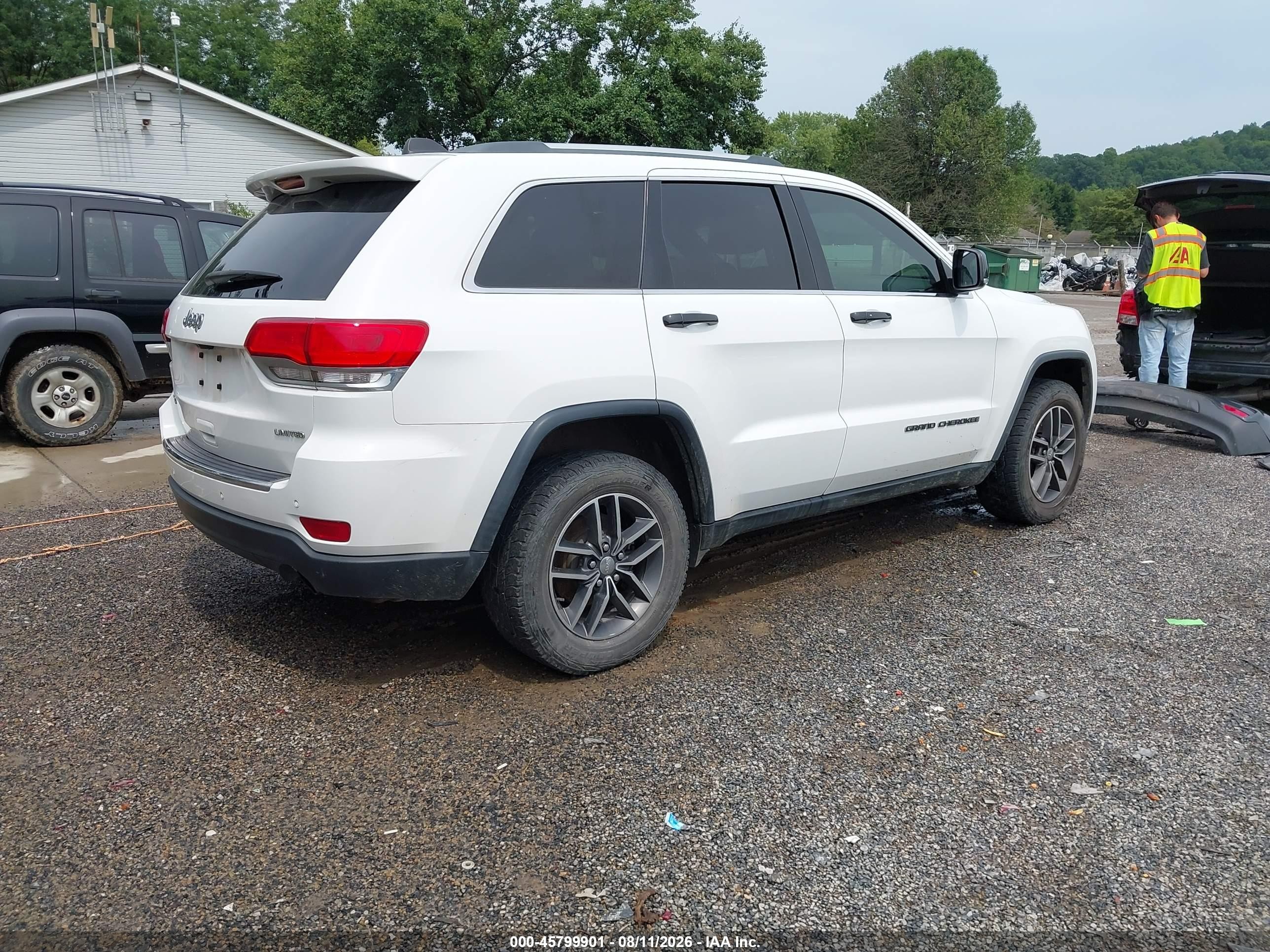 2018 Jeep Grand Cherokee Limited 4x4 White vin: 1C4RJFBG7JC388104