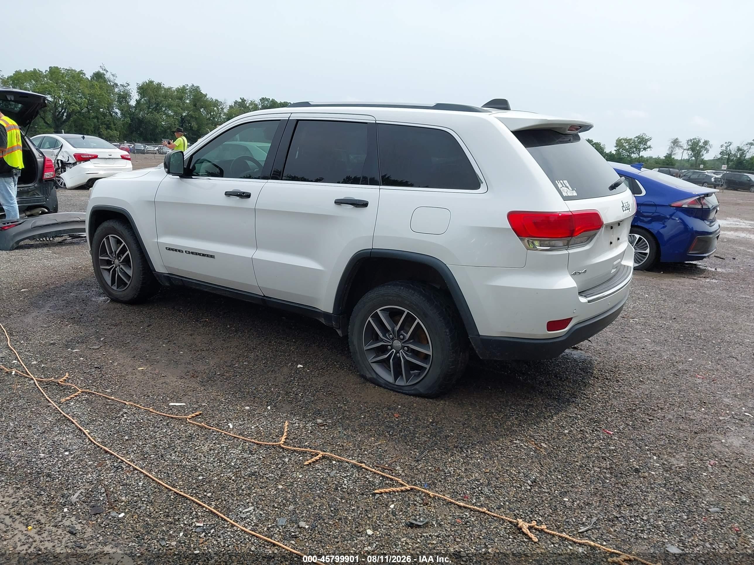 2018 Jeep Grand Cherokee Limited 4x4 White vin: 1C4RJFBG7JC388104