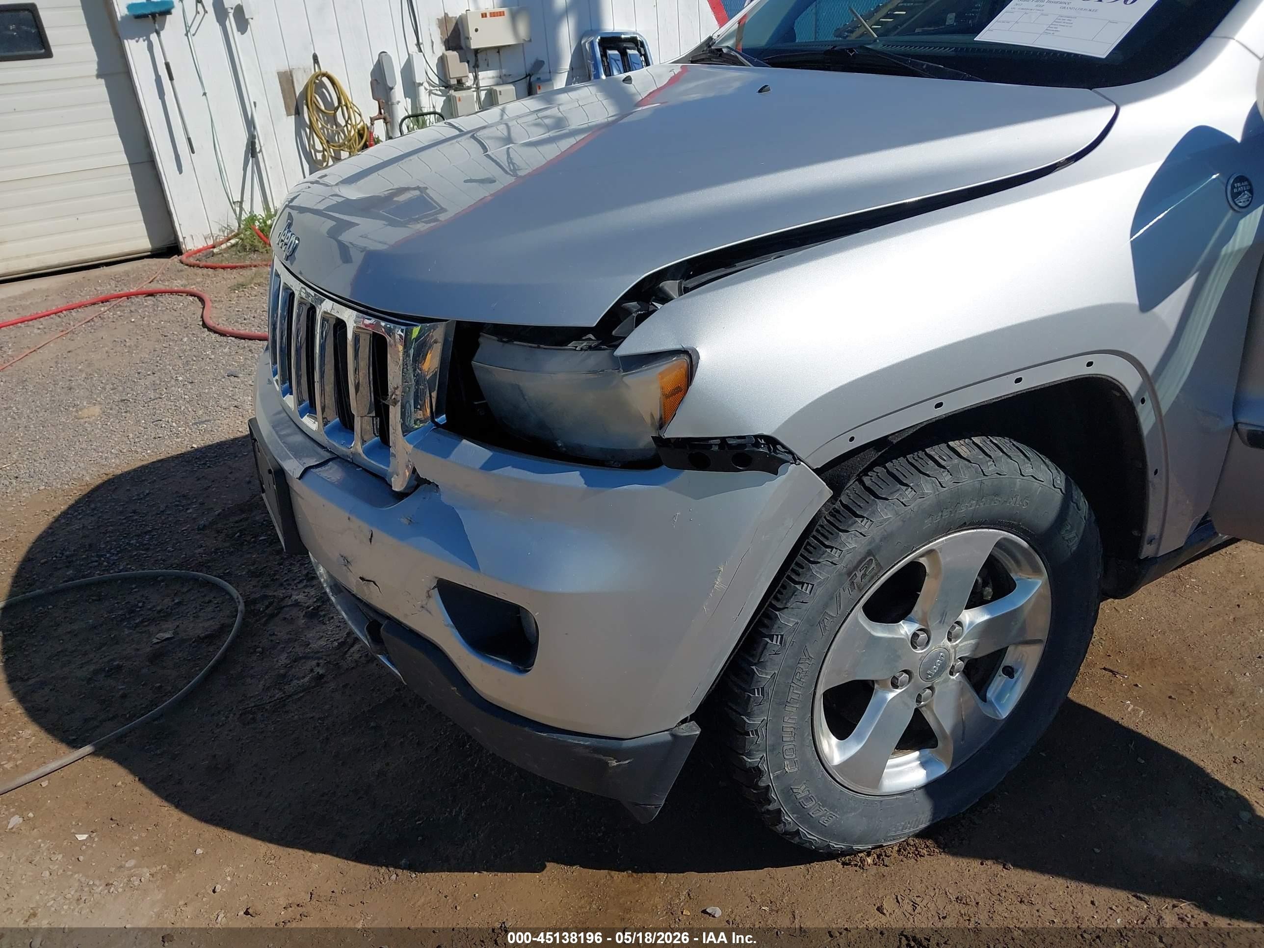 2012 Jeep Grand Cherokee Limited Silver vin: 1C4RJFBG8CC106426