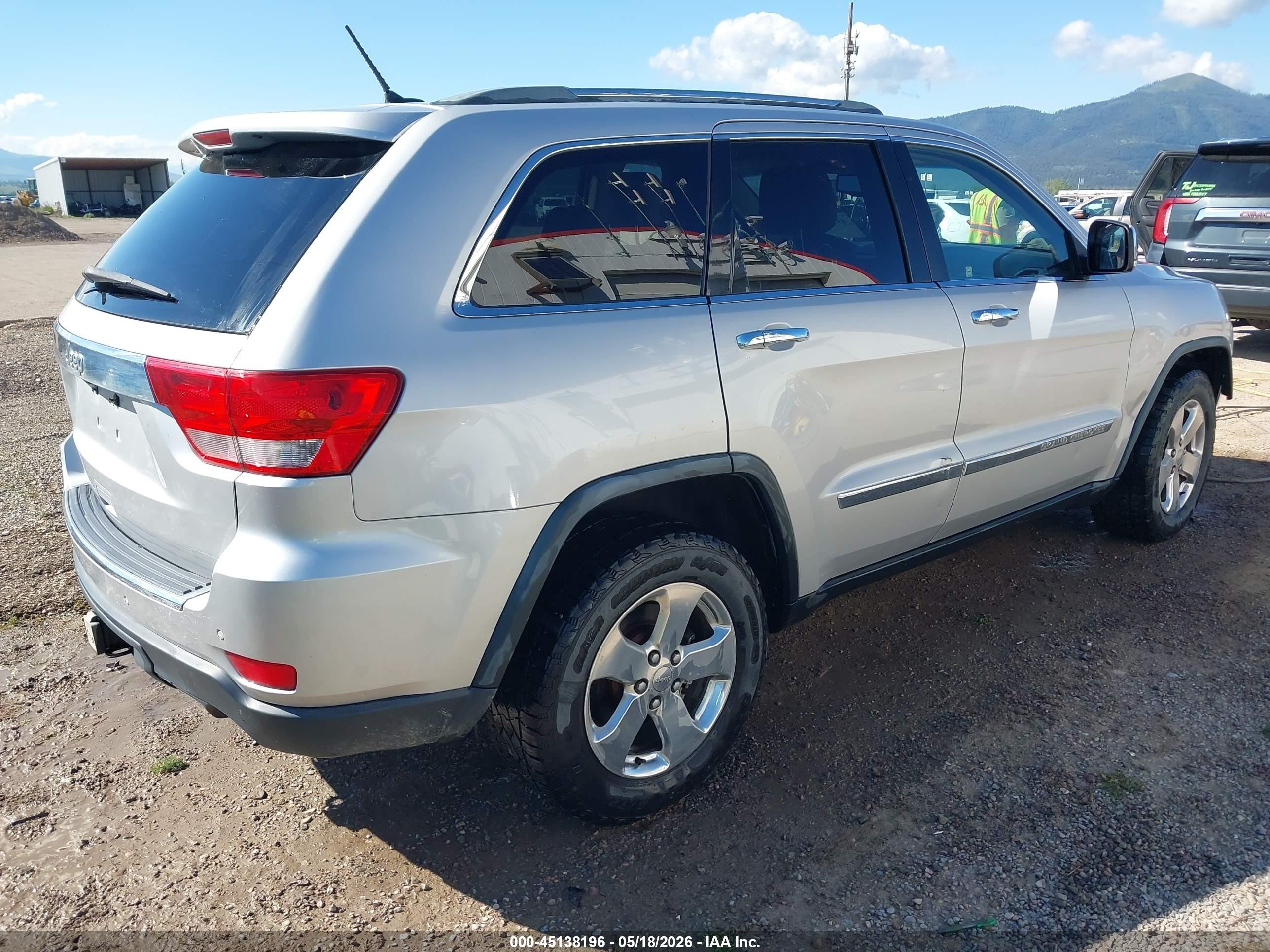 2012 Jeep Grand Cherokee Limited Silver vin: 1C4RJFBG8CC106426